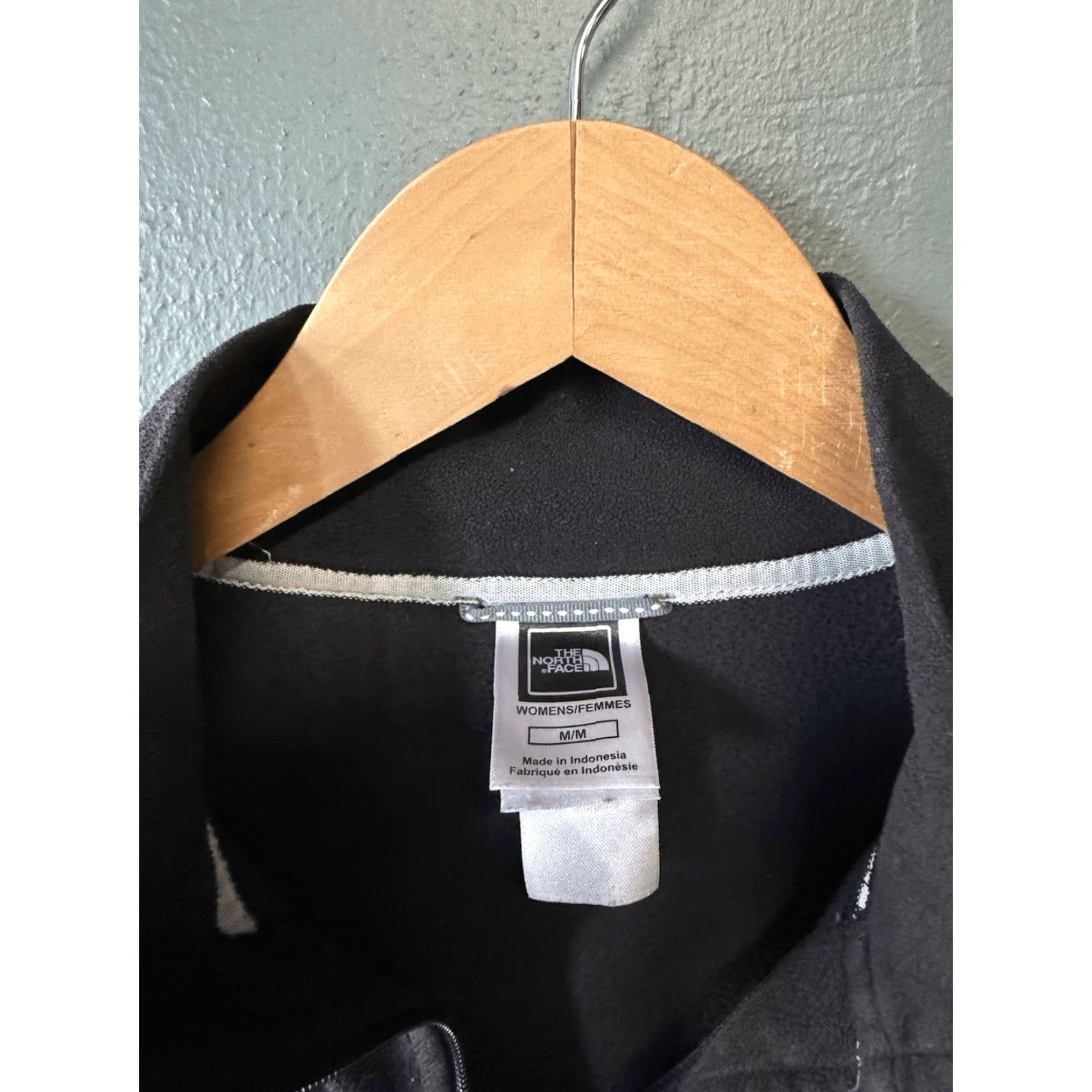 The North Face The North Face Womens Black 1/4 Zip Mock Neck Sweatshirt Medium Size M Size M / US 6-8 / IT 42-44 - 3 Thumbnail
