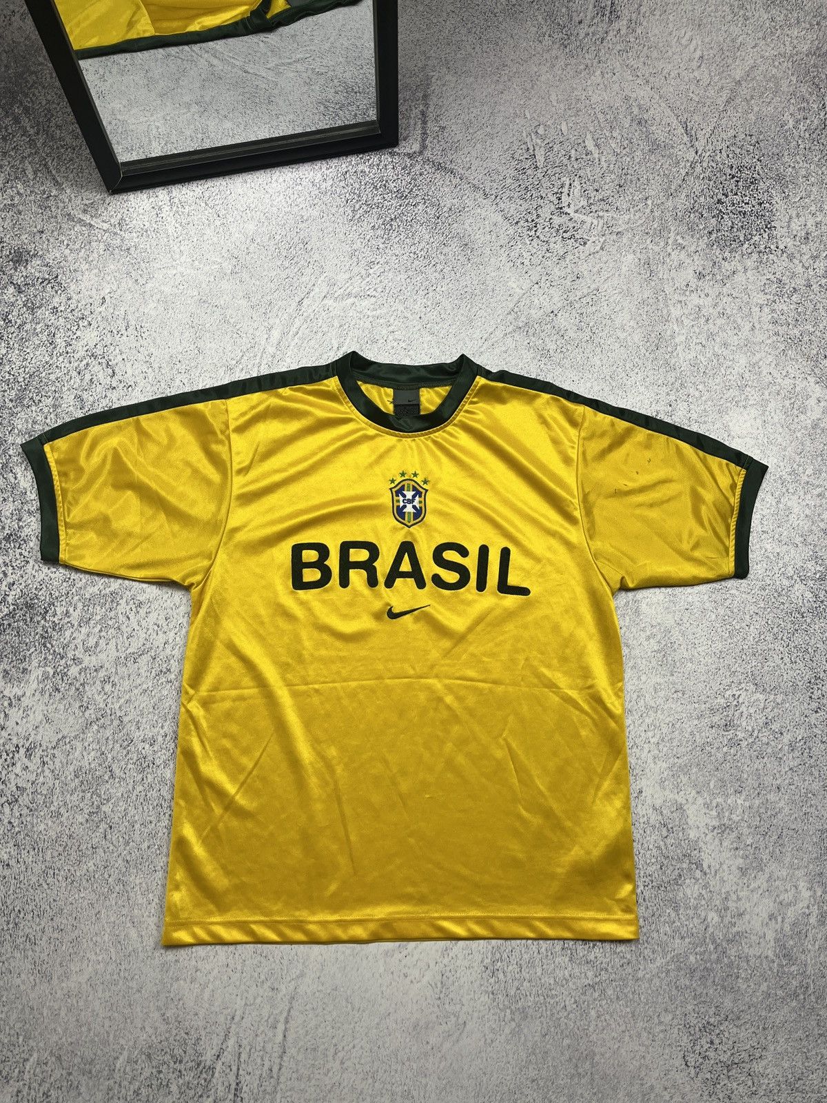 Nike Y2K Blokecore Nike Brasil 2000s Football Jersey Home Shirt Size US S / EU 44-46 / 1 - 1 Thumbnail