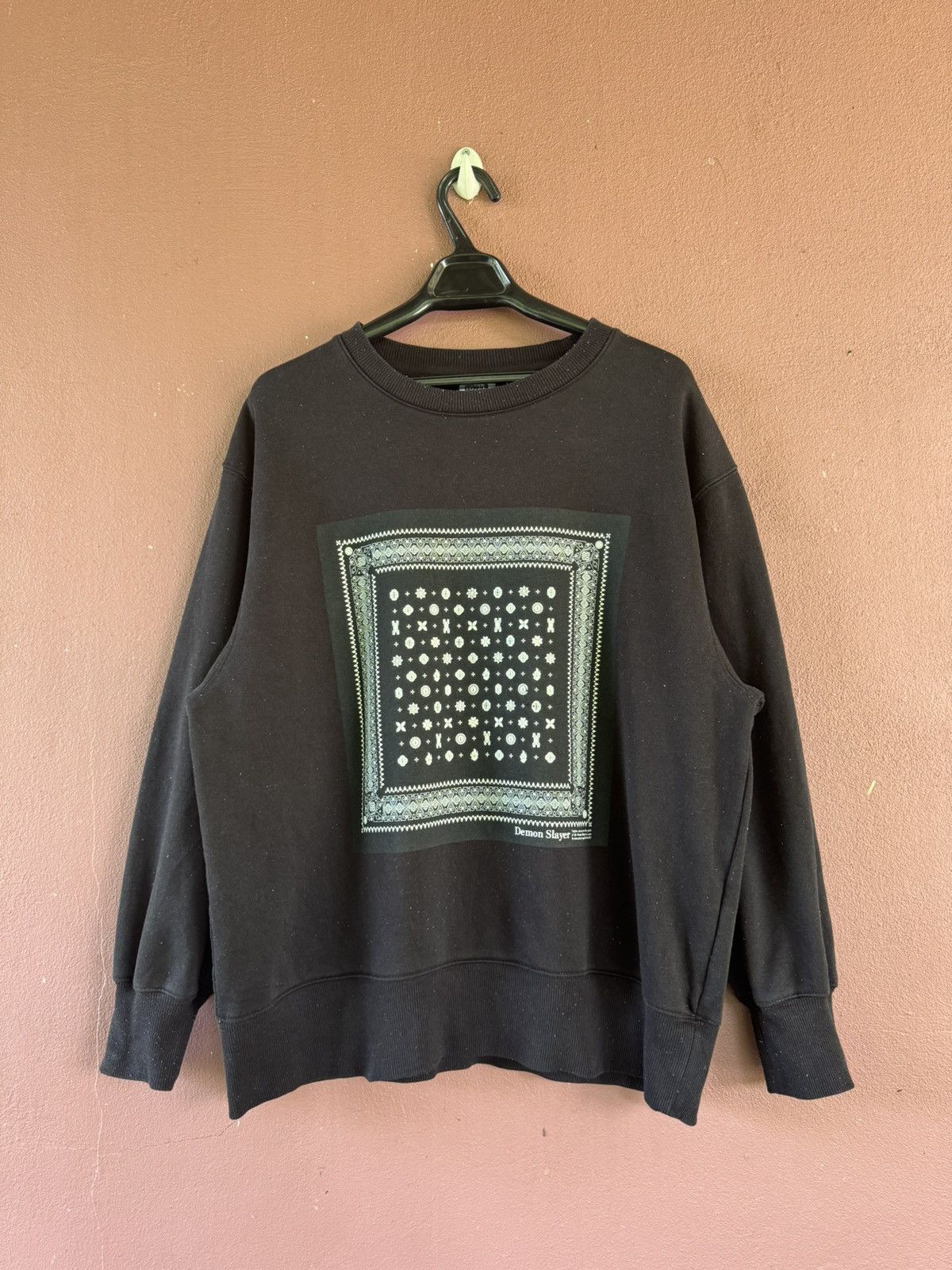 Anime Kimetsu no yaiba sweatshirt size L Size US L / EU 52-54 / 3 - 1 Thumbnail