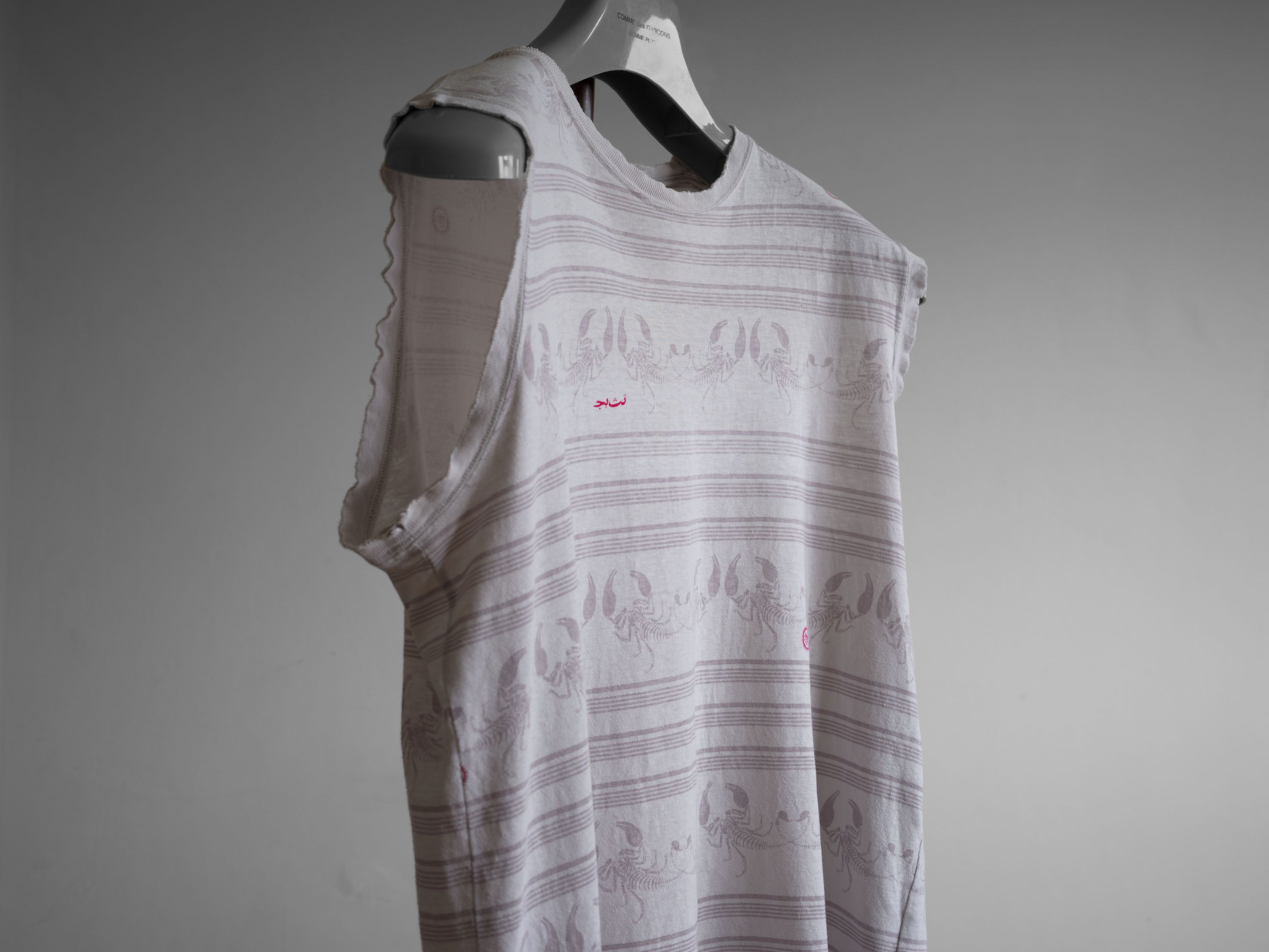 Undercover SS2003 UNDERCOVER SCAB PRINTED VEST Size US M / EU 48-50 / 2 - 3 Thumbnail