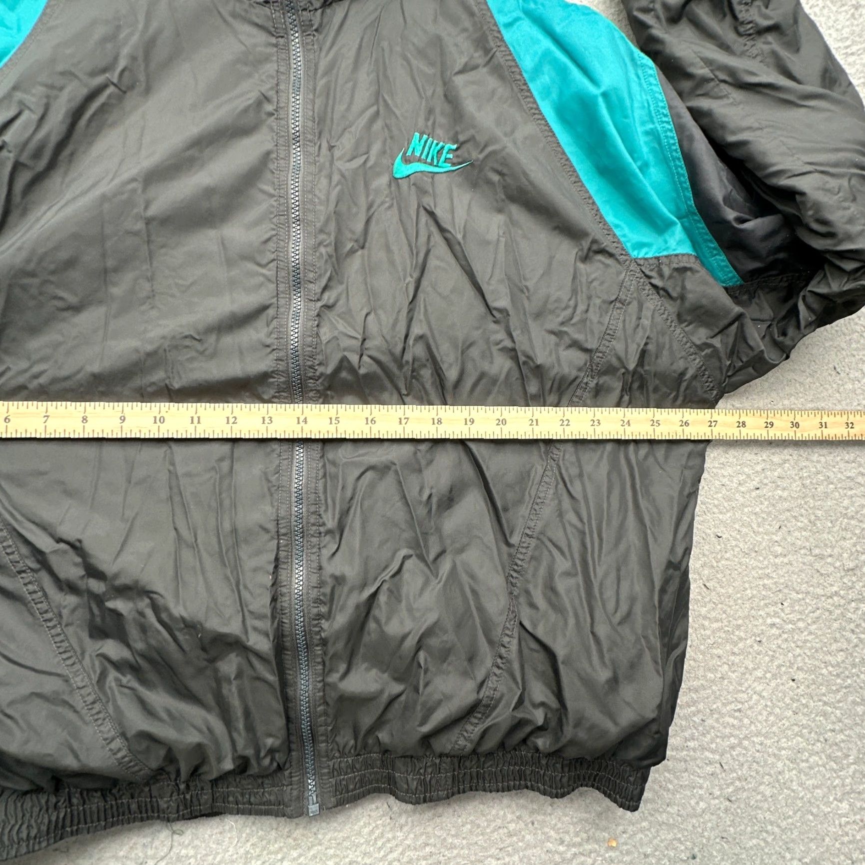 Nike VINTAGE 90s Nike Lined Teal Black Full Zip Windbreaker Jacket Mens Large Logo Size US L / EU 52-54 / 3 - 5 Thumbnail