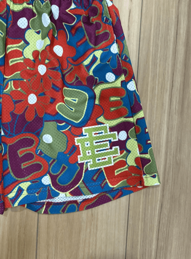 Eric Emanuel SS21 Eric Emanuel EE Basic/Core Short Hawaiian/Maroon Size M Size US 30 / EU 46 - 4 Thumbnail