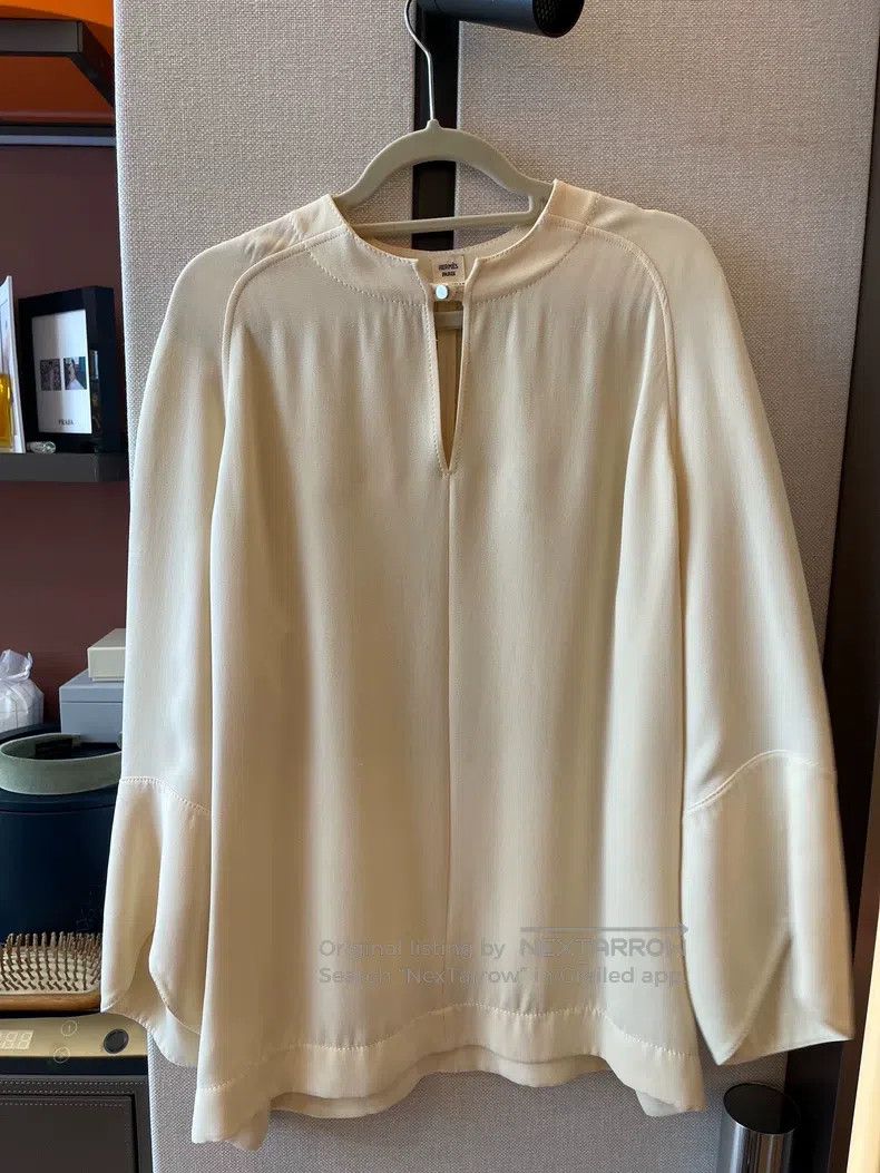 Hermes Hermes Ivory true silk long-sleeve top, 100% mulberry silk Size XXS / US 00 / IT 34 - 1 Thumbnail