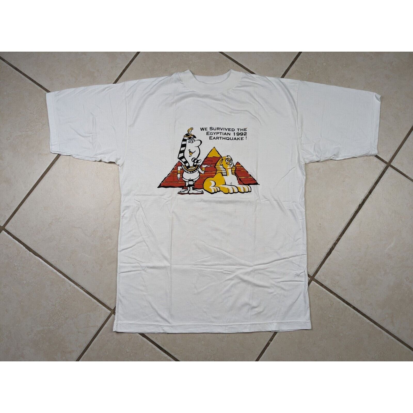 Majestic Vtg 'We Survived Egyptian 1992 Earthquake' 90s T-Shirt Cairo Size US XL / EU 56 / 4 - 1 Thumbnail