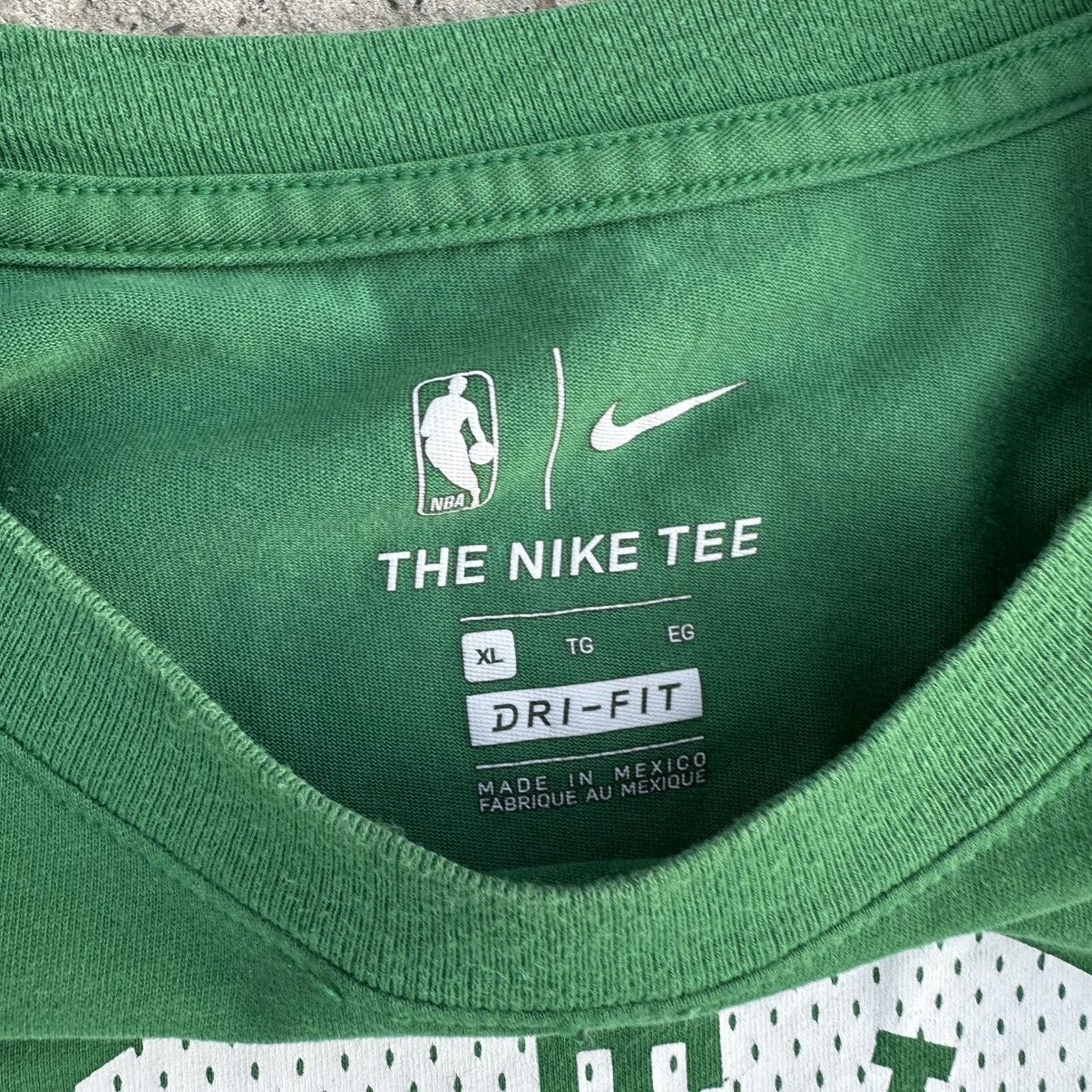 Hypebeast × NBA × Nike Vintage Japanese Style Adult Nike Celtics T-shirts NBA Y2K Size US XL / EU 56 / 4 - 7 Thumbnail