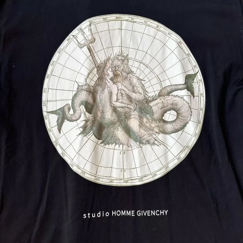 Givenchy Givenchy Pisces Constellation / Neptune Black T-Shirt / Si Size US XL / EU 56 / 4 - 3 Thumbnail