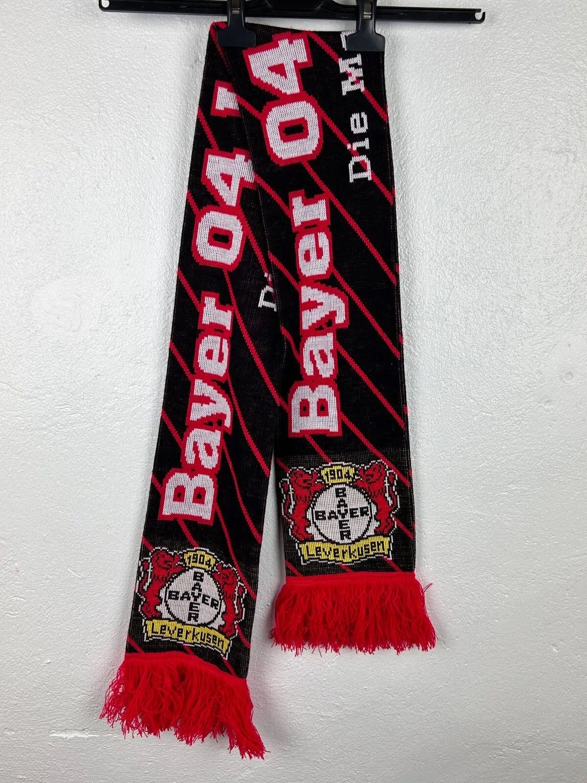 Vintage Vintage Bayer 04 Leverkusen Rhein Soccer Fanwear Scarf Size ONE SIZE - 3 Thumbnail