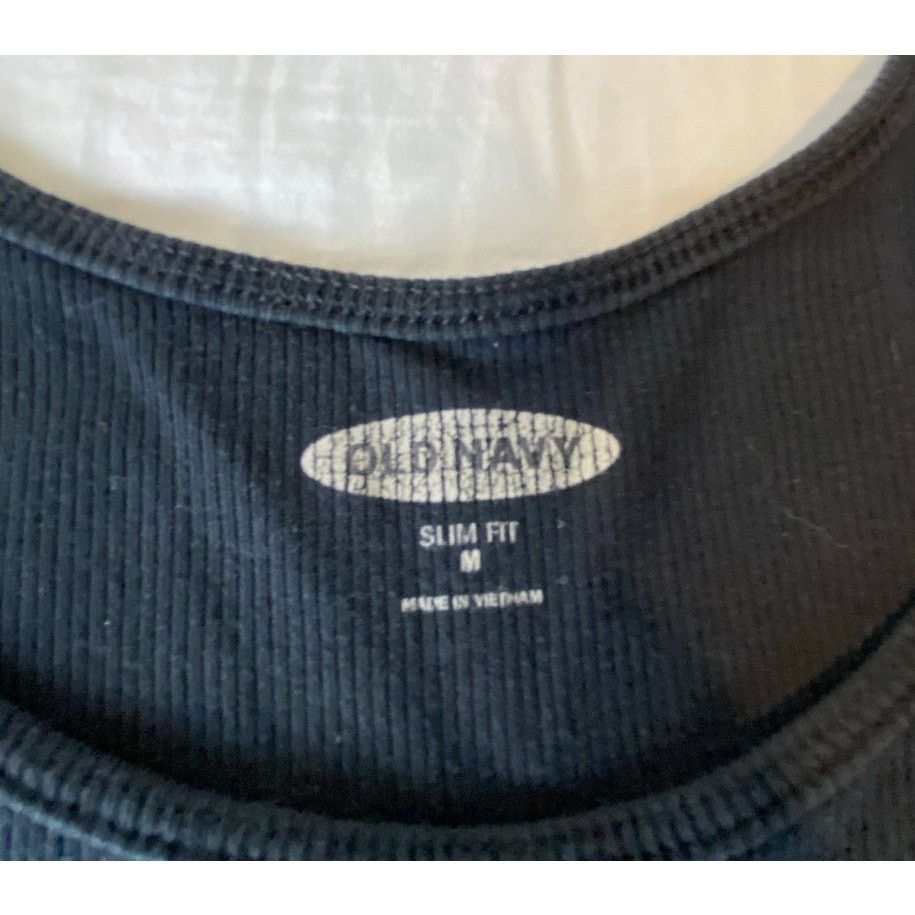 Old Navy Bleached Tank Top, Slim Fit Sz M, Whimsigoth, Goth, Grunge Size M / US 6-8 / IT 42-44 - 2 Thumbnail