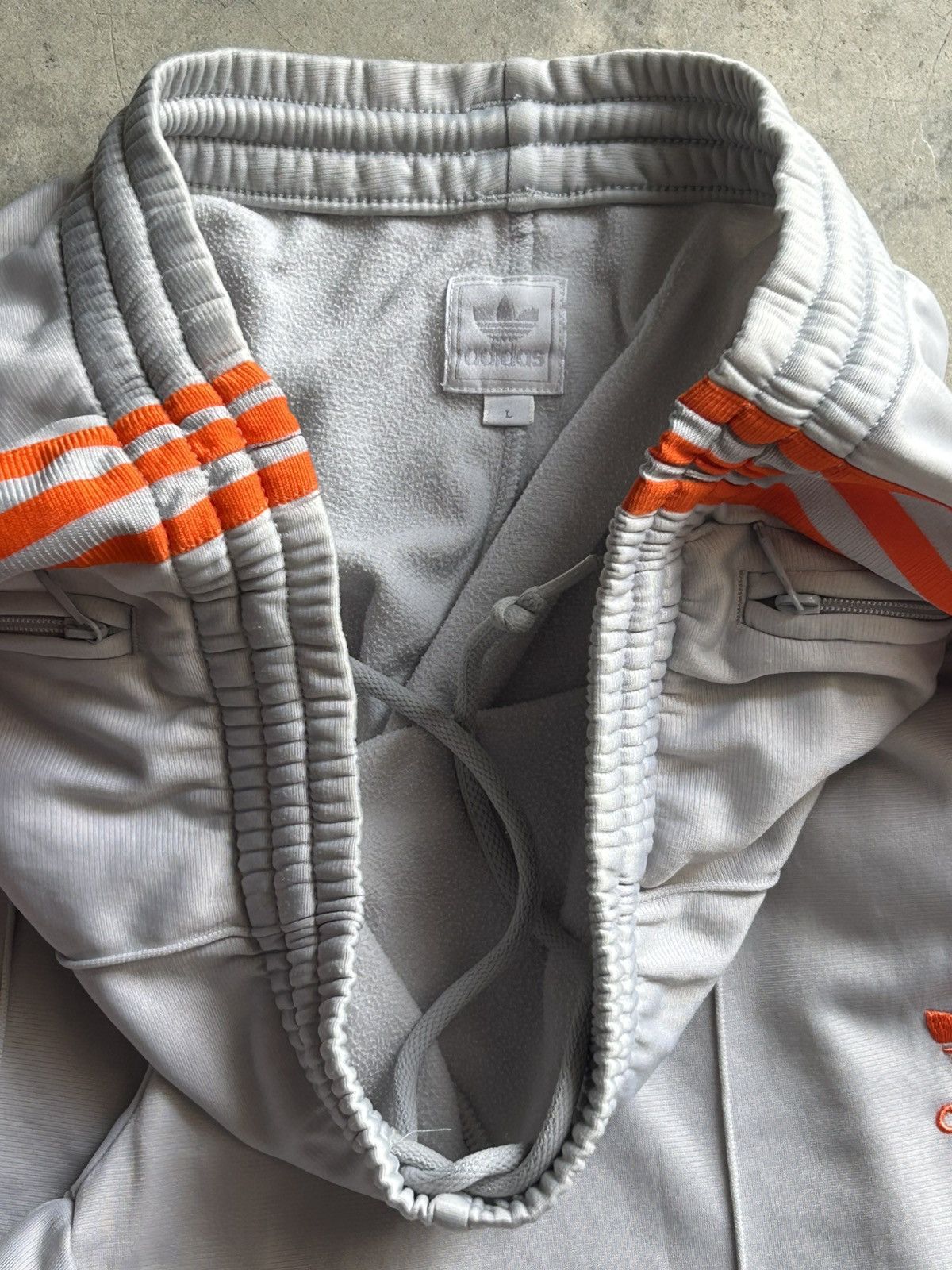 Adidas Vintage 90s Adidas Side Stripes Size US 32 / EU 48 - 7 Thumbnail