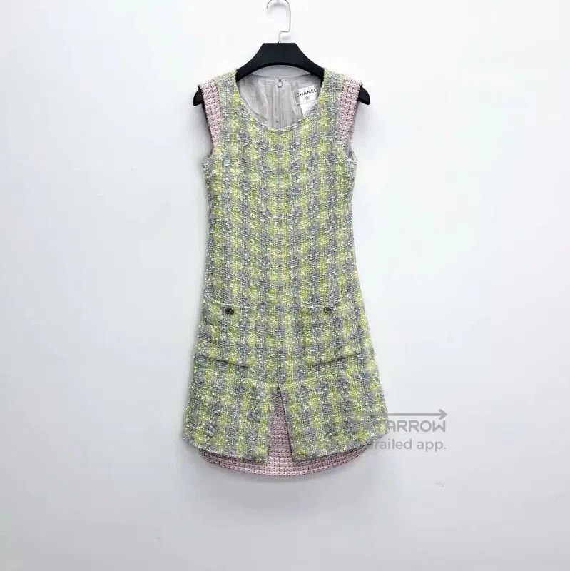 Chanel Chanel Sleeveless Multicolor Tweed Dress for Spring . Size S / US 4 / IT 40 - 1 Thumbnail