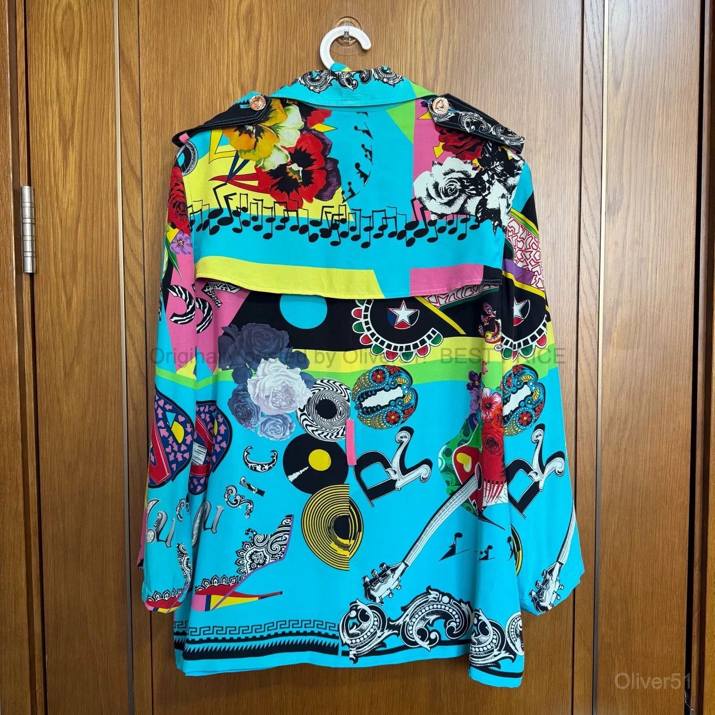 Versace Versace Silk Button-Up Shirt Size 44 BFAJNOP519 Size L / US 10 / IT 46 - 5 Thumbnail