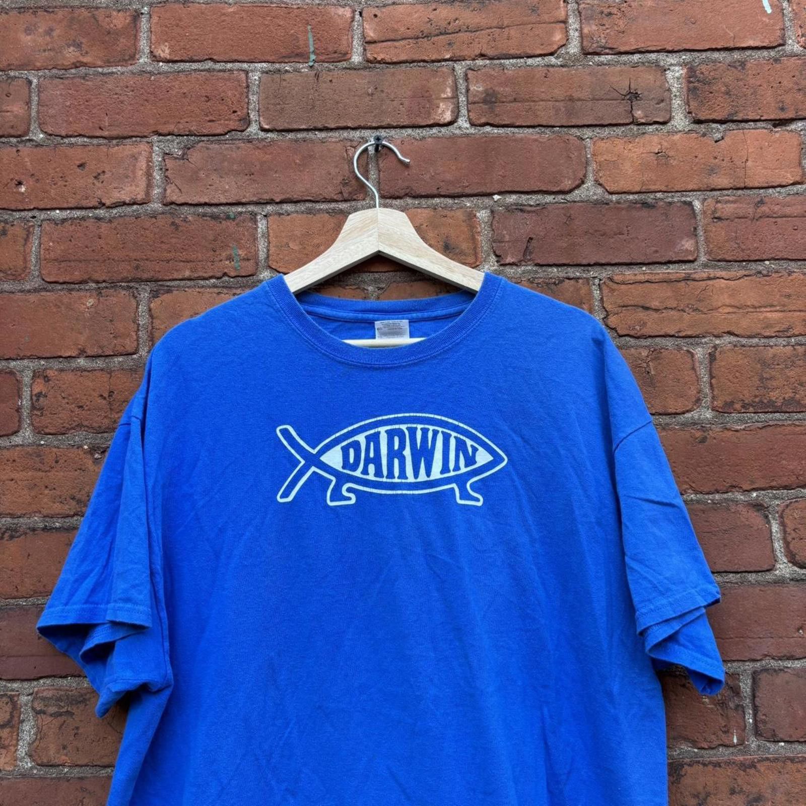 Gildan Vintage Darwin fish t shirt 00s XL Size US XL / EU 56 / 4 - 2 Thumbnail