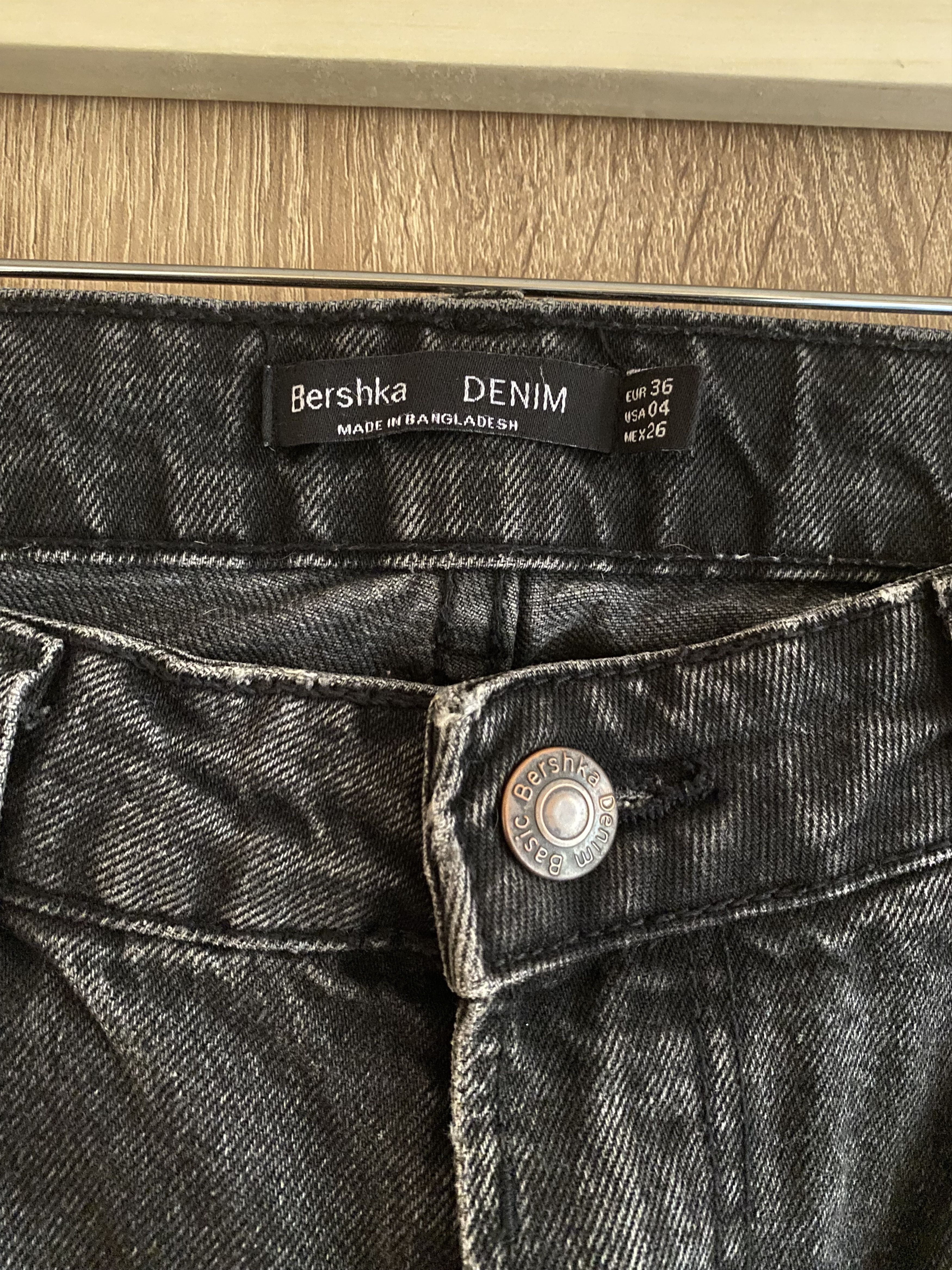 Bershka Jeans BERSHKA Size 25" / US 0 / IT 36 - 2 Thumbnail