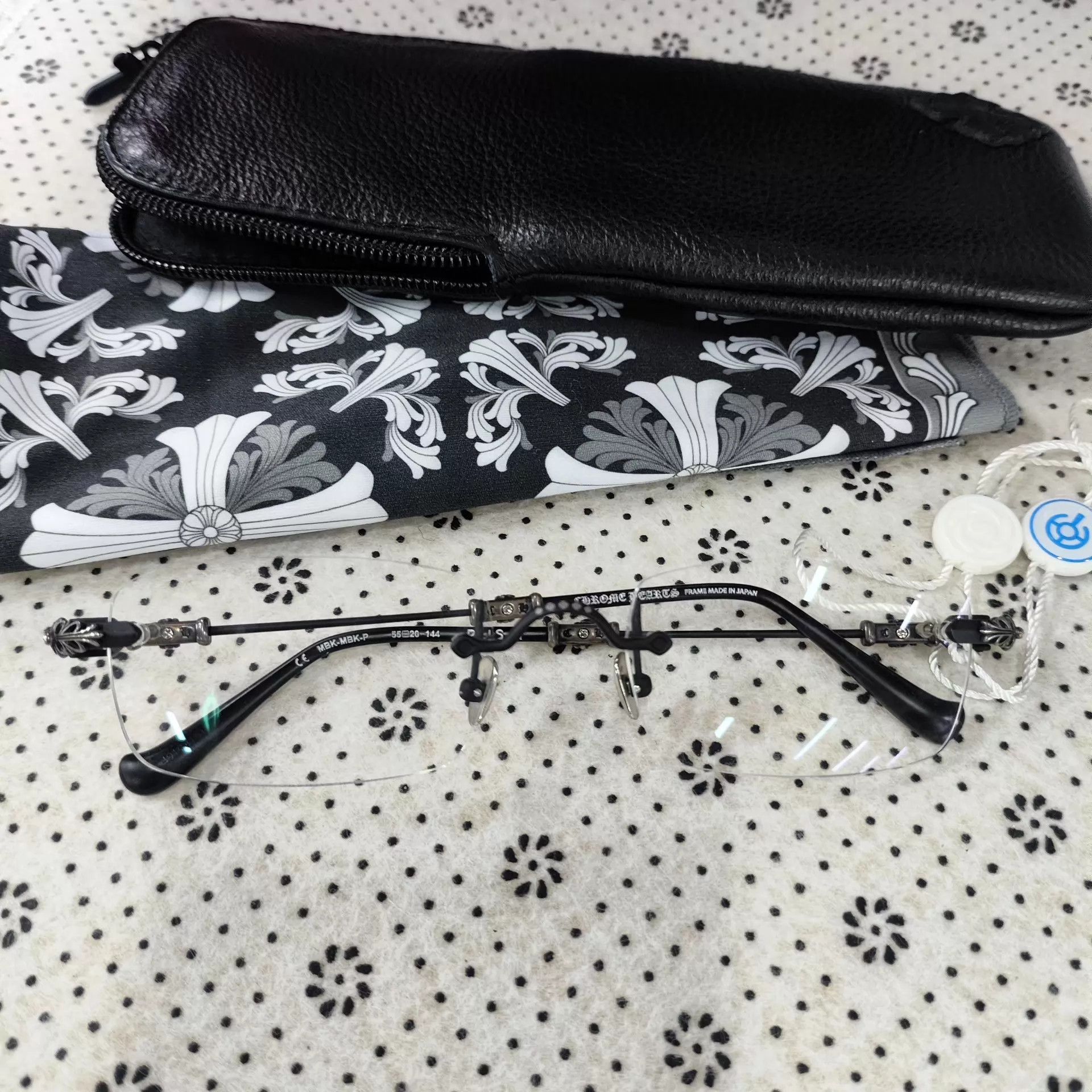 Chrome Hearts Chrome Hearts Rimless Black Glasses 260329WHH5A01 Size ONE SIZE - 1 Thumbnail