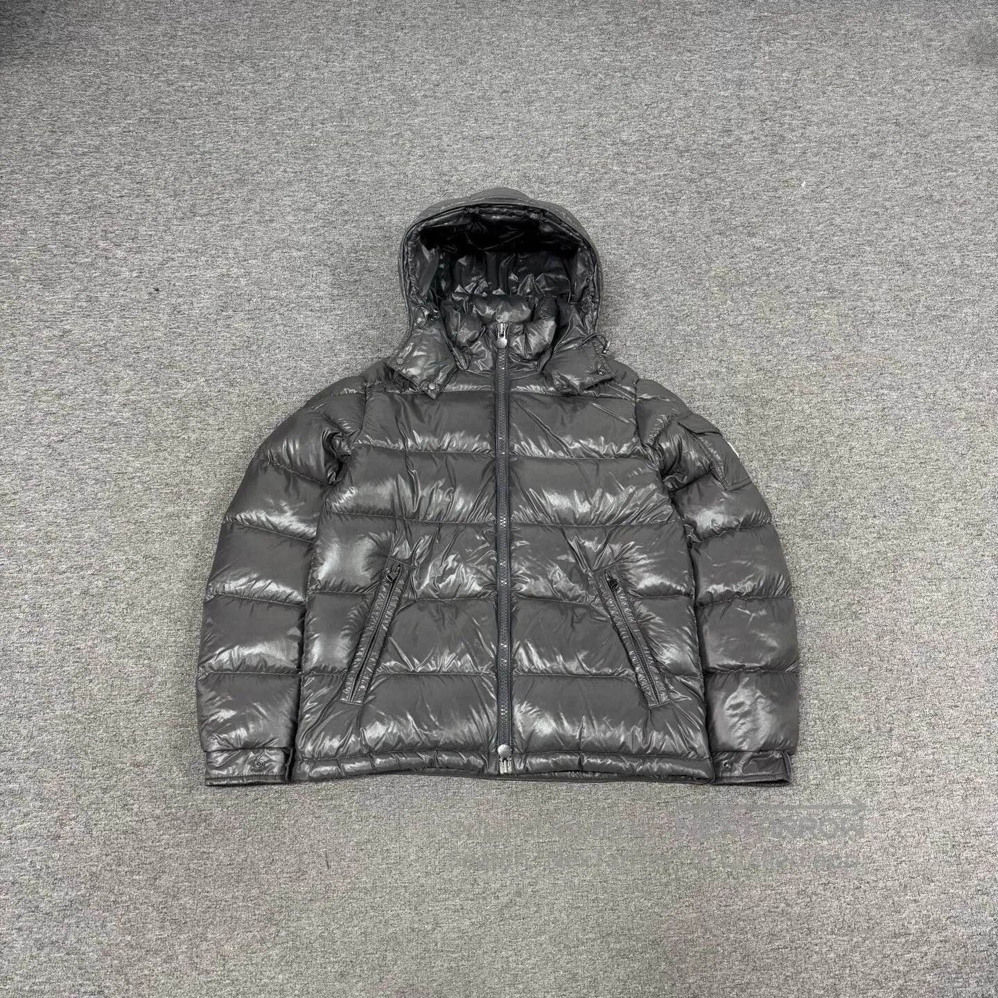 Moncler Moncler Lustrous Maya stand-collar down jacket| Size US L / EU 52-54 / 3 - 1 Thumbnail