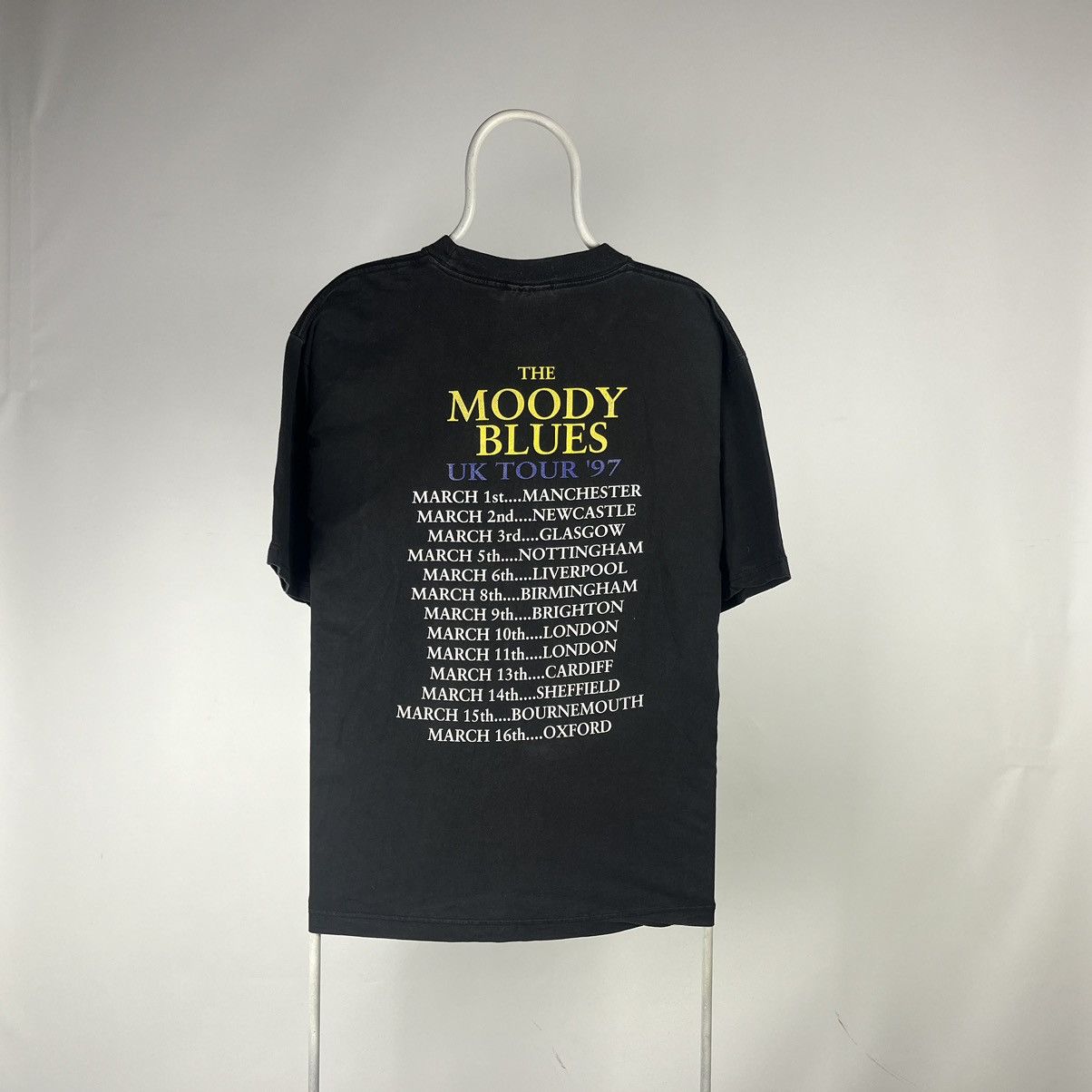 Band Tees The moody blues uk tour 1997 T-shirt vtg band size XLarge Size US XL / EU 56 / 4 - 2 Thumbnail