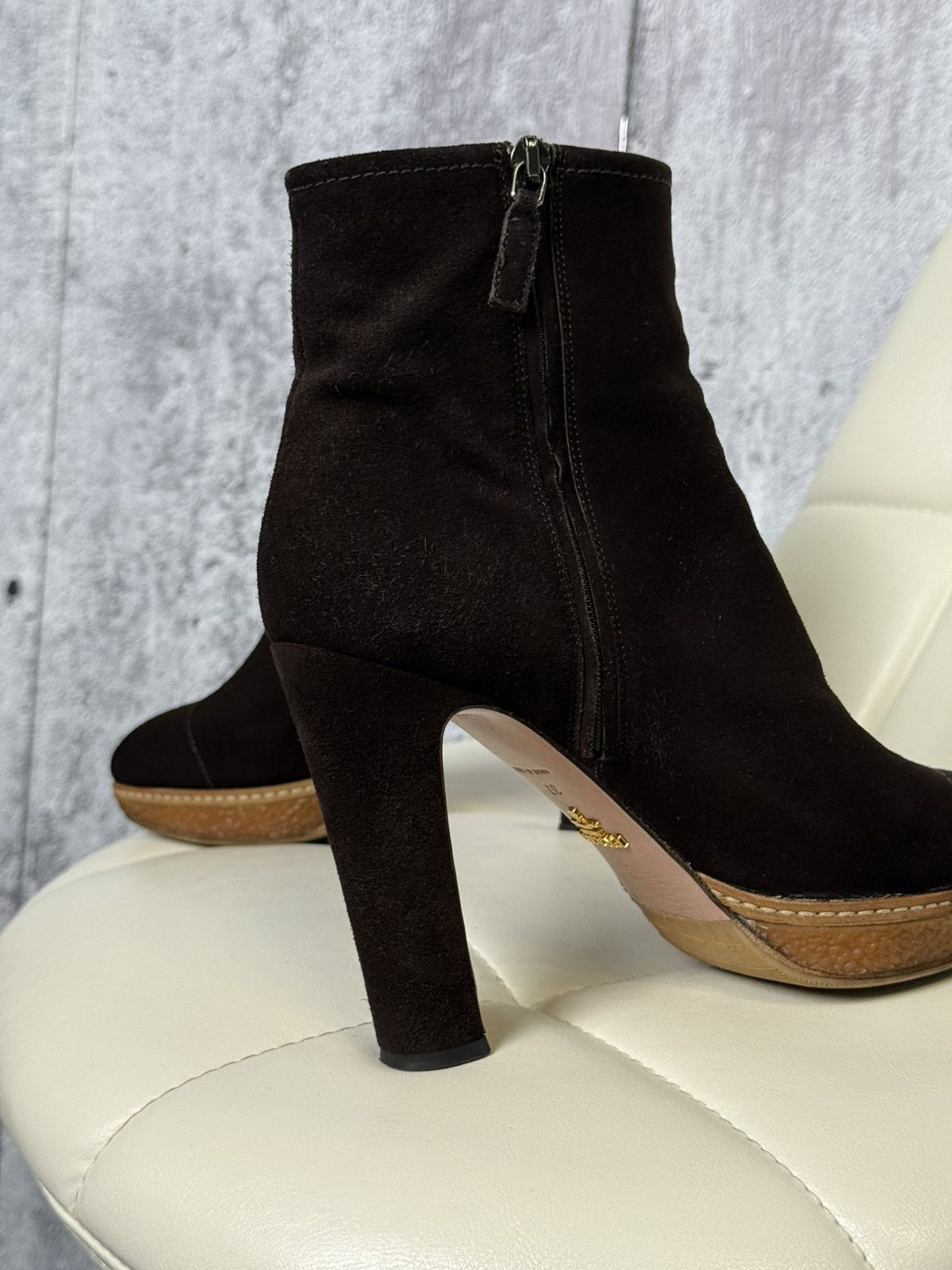 Prada Prada Suede Ankle Boots Brown High Heel Platform Zip Size 37 Size US 7 / IT 37 - 7 Thumbnail