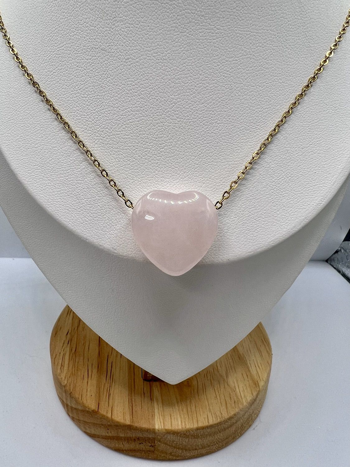 Jewelry Rose Quartz Heart Gold Chain Necklace Size ONE SIZE - 3 Thumbnail