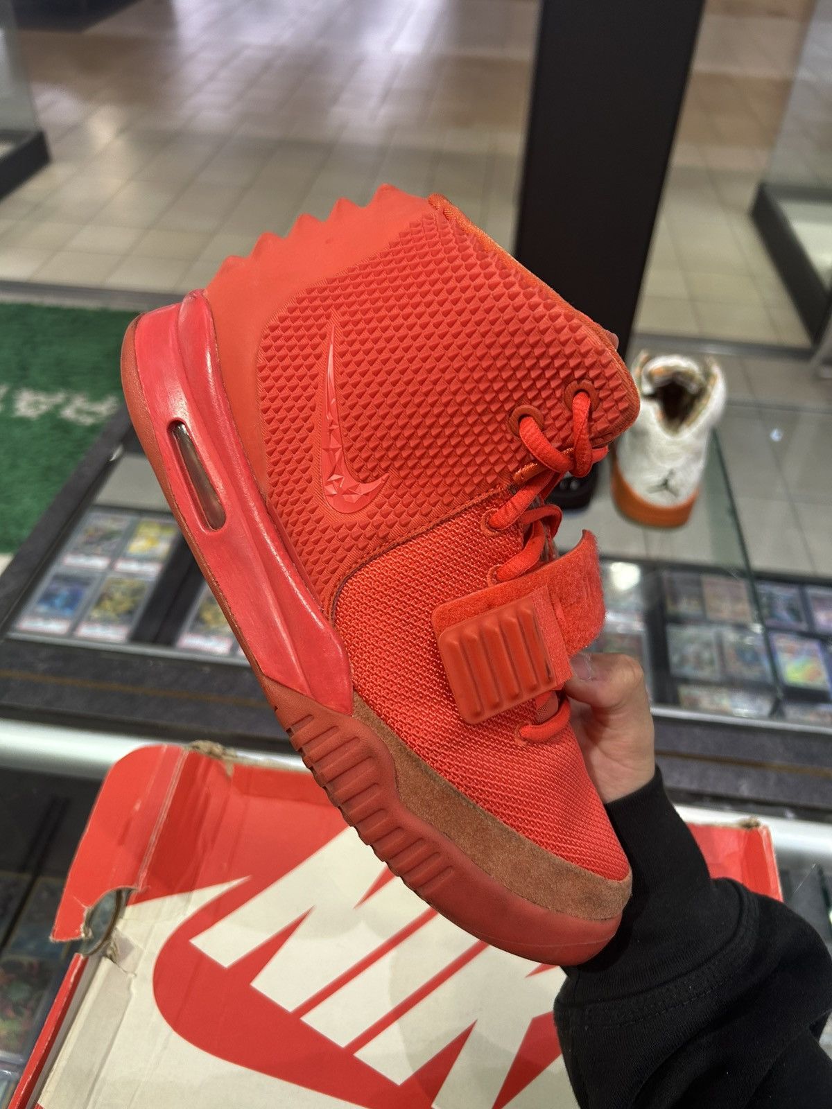Yeezy Nike Yeezy 2 Red October Size US 9 / EU 42 - 6 Thumbnail