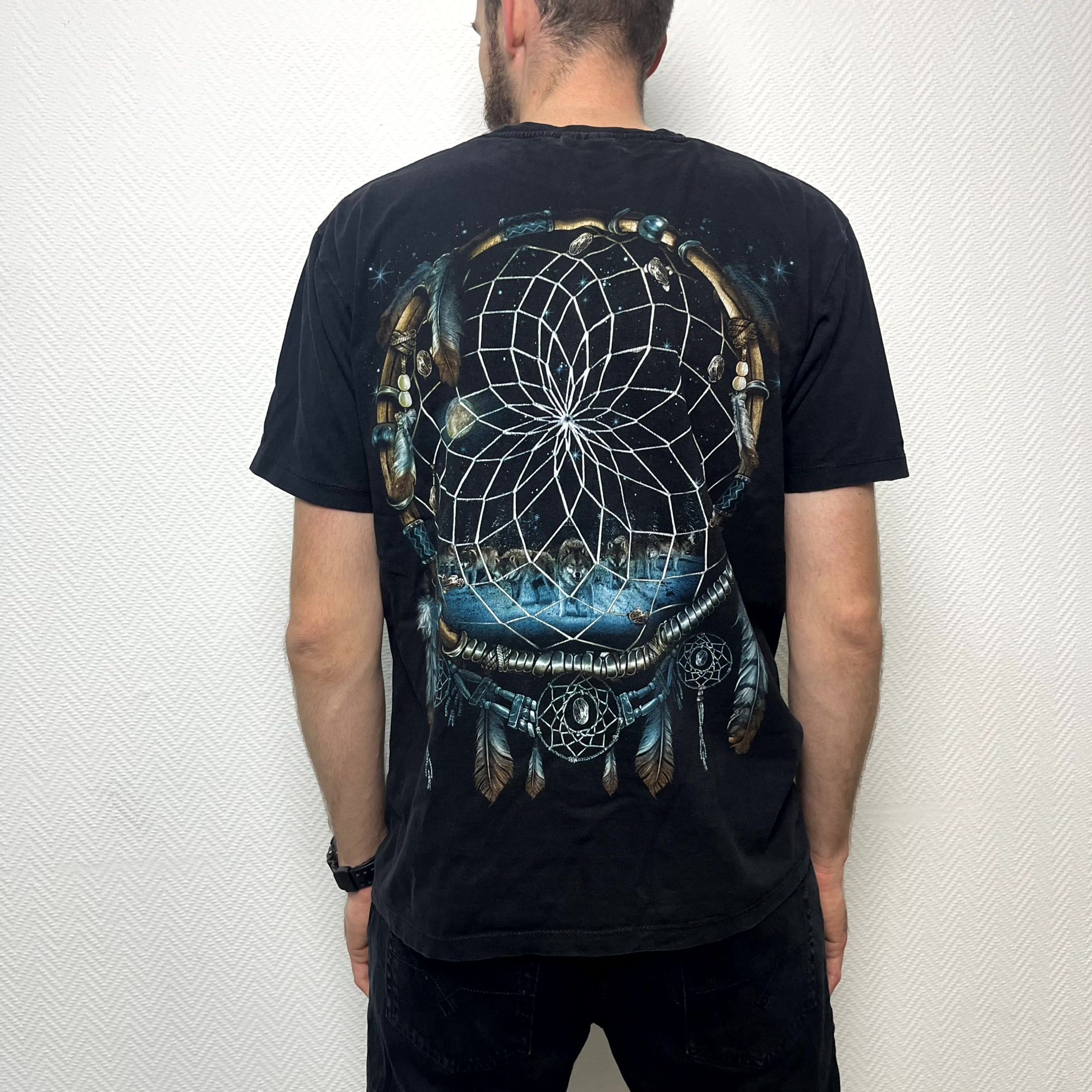 Vintage Vintage WILD Black T Shirt Dream Catcher Wolf 90s Size M Size US L / EU 52-54 / 3 - 13 Thumbnail