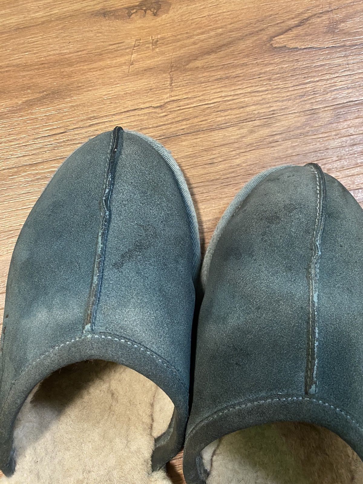Ugg Uggs House Slippers Size US 9.5 / EU 42-43 - 6 Thumbnail
