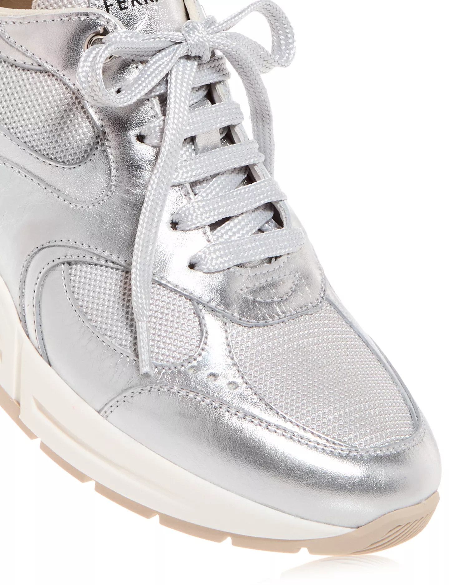Salvatore Ferragamo o1y0426 Low-Top Sneakers in Silver Size US 8 / IT 38 - 4 Thumbnail