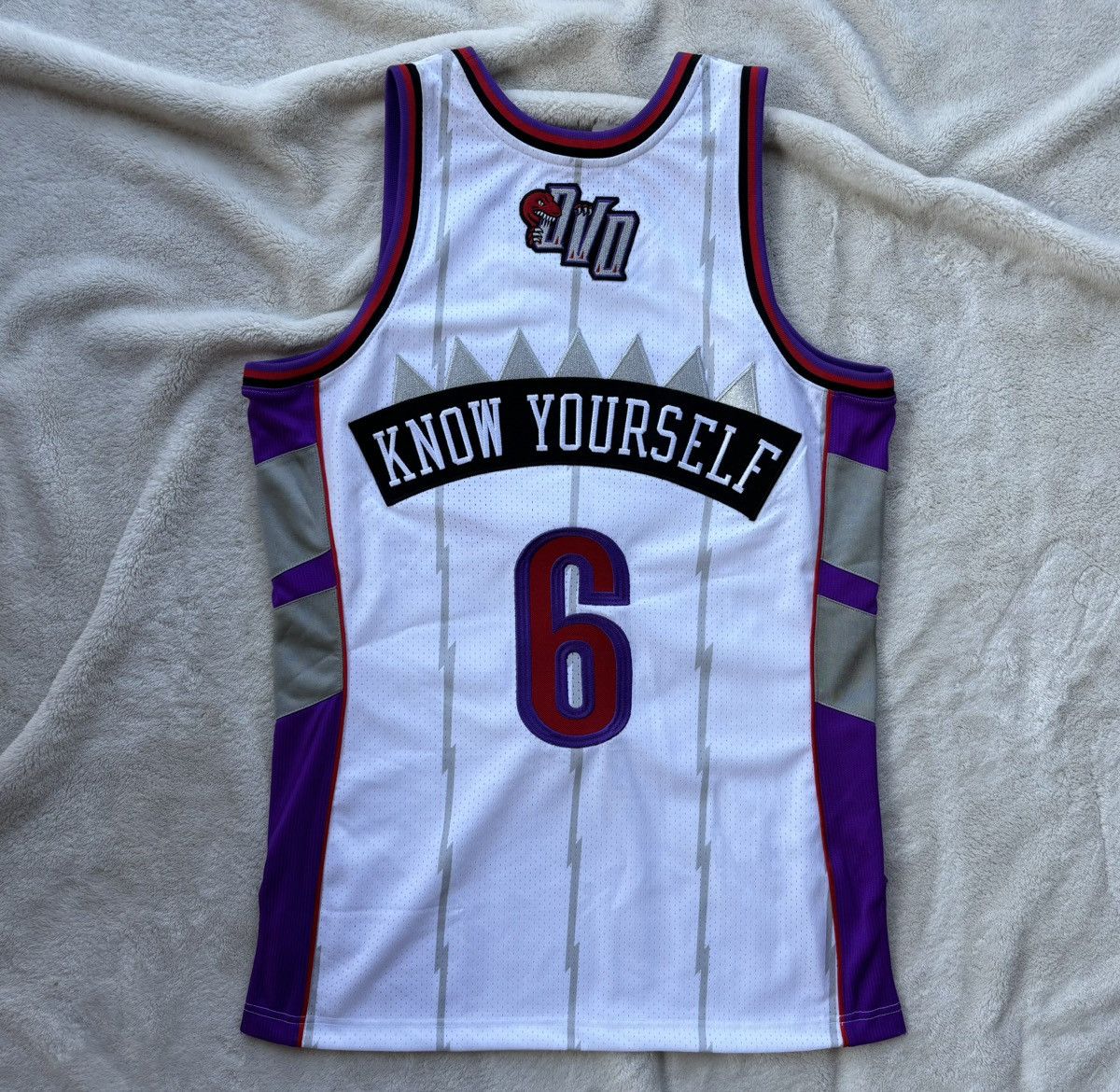 October's Very Own OVO x Mitchell & Ness x Raptors Jersey - Rare! Size US XXL / EU 58 / 5 - 4 Thumbnail