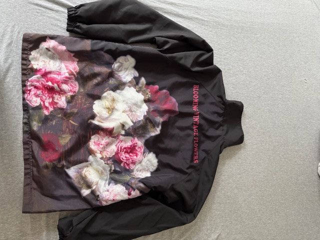 Shein Rose Floral Inserted Casual Jacket Size US L / EU 52-54 / 3 - 1 Thumbnail