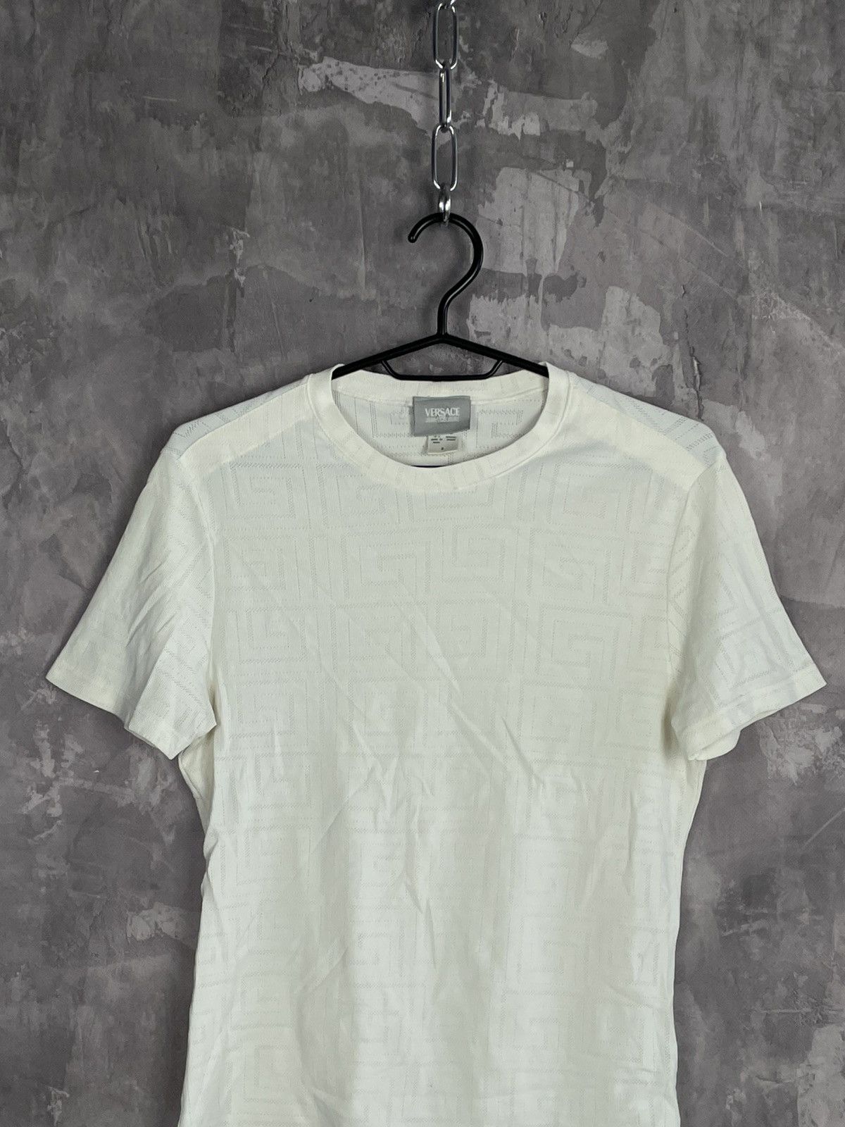 Vintage Vintage Versace T-Shirt Y2K Fashion Italy Size S / US 4 / IT 40 - 2 Thumbnail