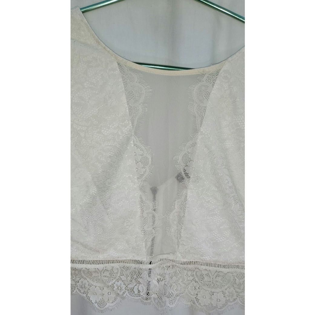 Express Express White Lace Crop Top with Back Zipper Women’s Size M Size M / US 6-8 / IT 42-44 - 4 Thumbnail