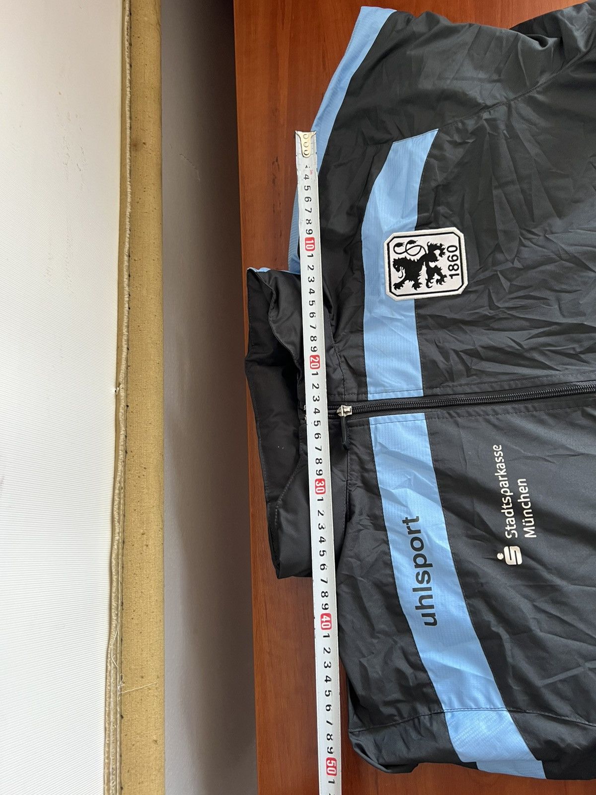 Other 2014/15 TSV MUNICH 1860 SOCCER FOOTBALL JACKET UHLSPORT Size US L / EU 52-54 / 3 - 21 Thumbnail