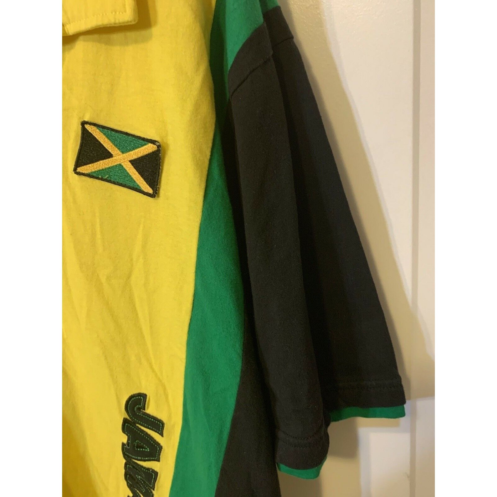 Other VT Athletic Sport Men’s Sz XL Soccer/Rugby Yellow Spell Out Size US XL / EU 56 / 4 - 5 Thumbnail