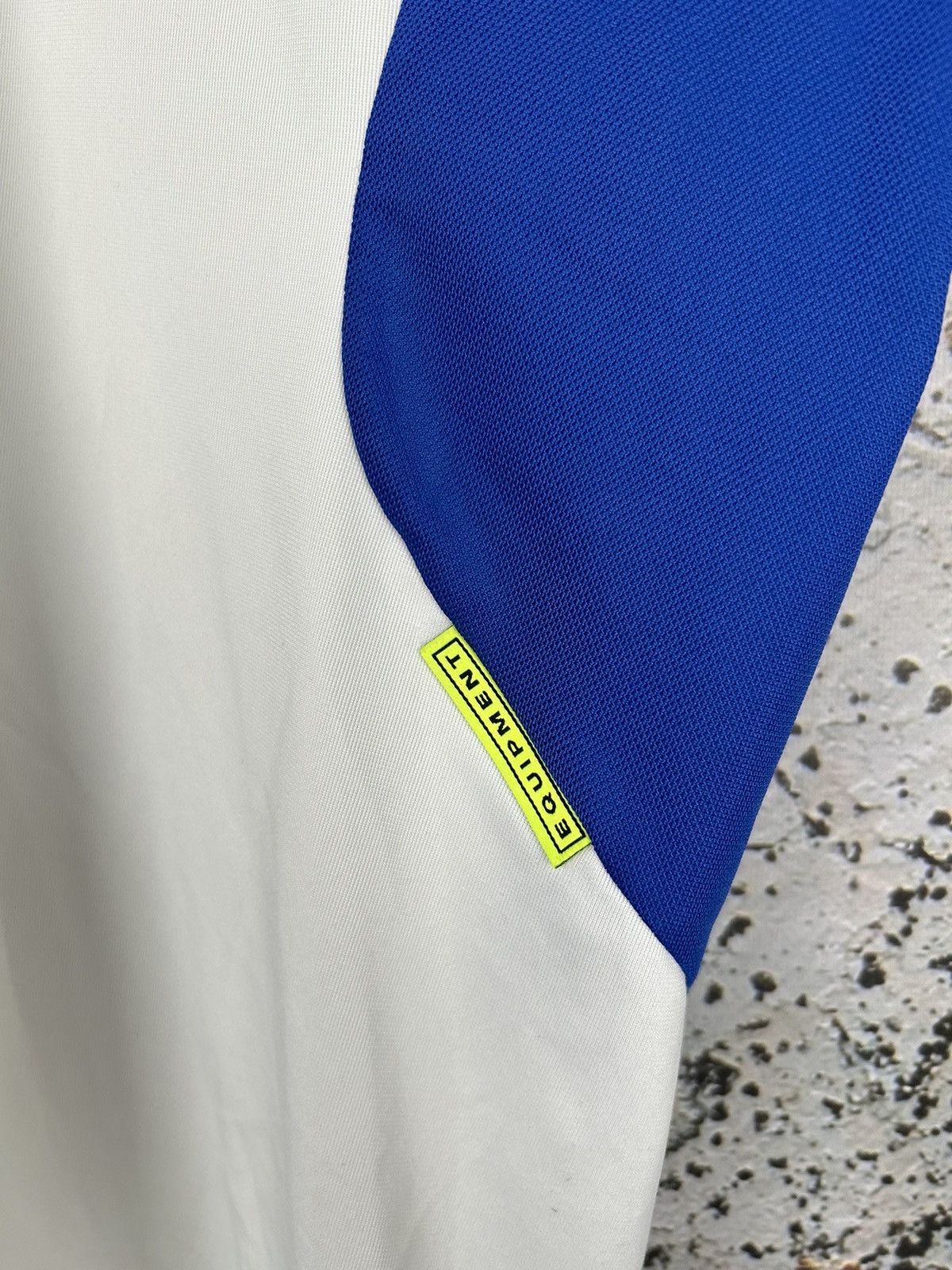 Adidas Vintage Adidas Equipment 90s Tee Logo Retro Hype Size US XXL / EU 58 / 5 - 5 Thumbnail