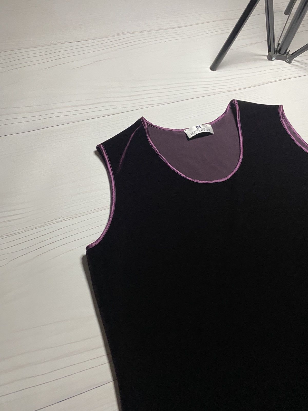 Givenchy Vintage Selection de Givenchy sleeveless top luxury Size XL / US 12-14 / IT 48-50 - 8 Thumbnail