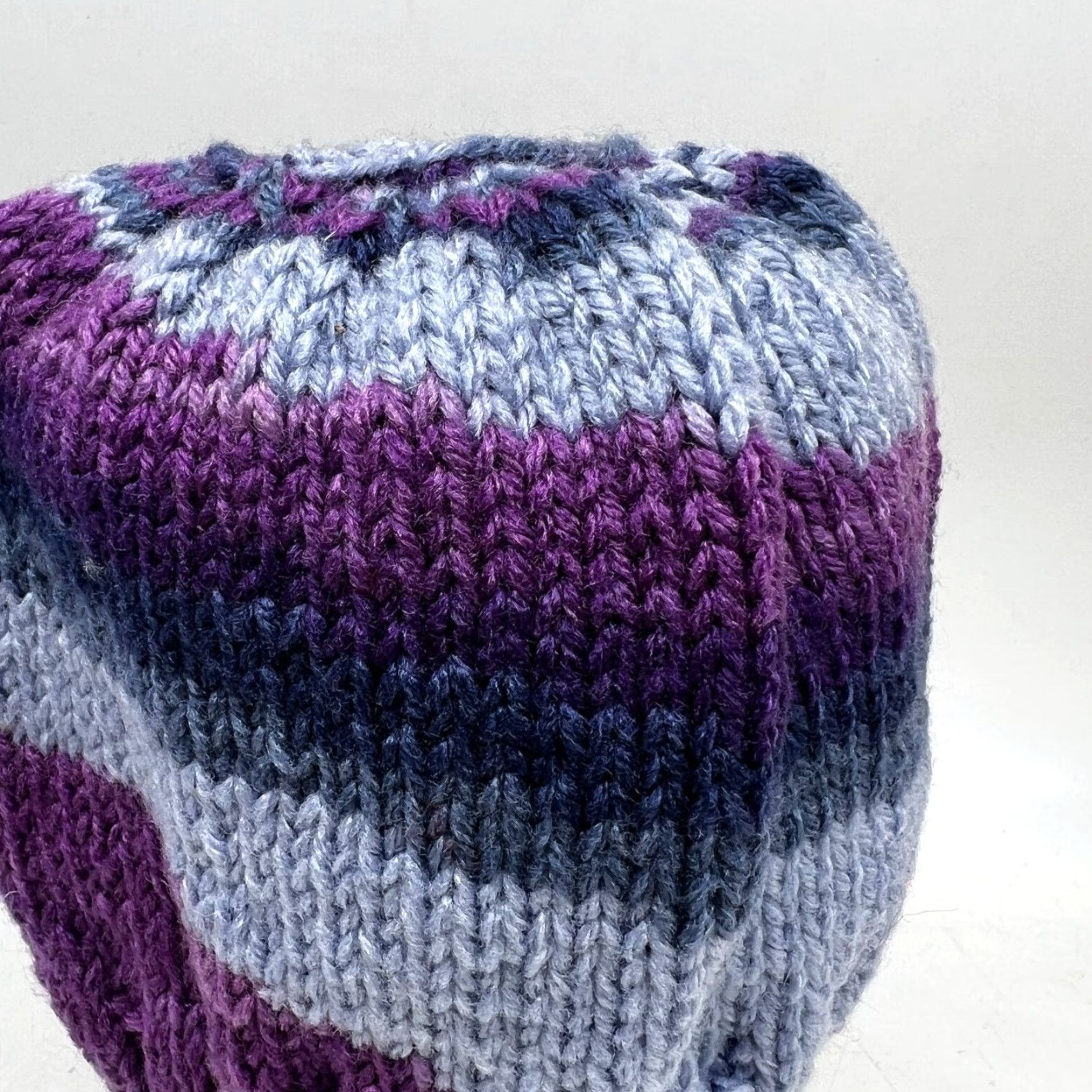 Vintage VINTAGE Hand Knitted Purple Ski Beanie Hat One Size Made in USA Teens Size ONE SIZE - 2 Thumbnail