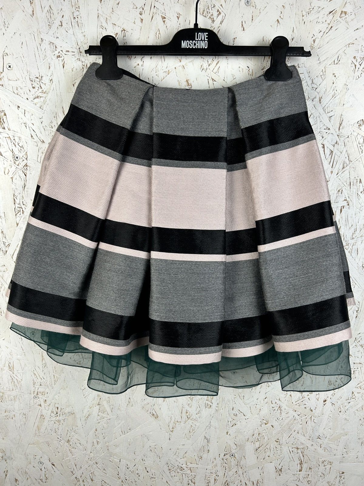 Dior Christian Dior Wool Mini Skirt Striped US 4 IT 40 FR 36 Size 27" / US 4 / IT 40 - 1 Thumbnail