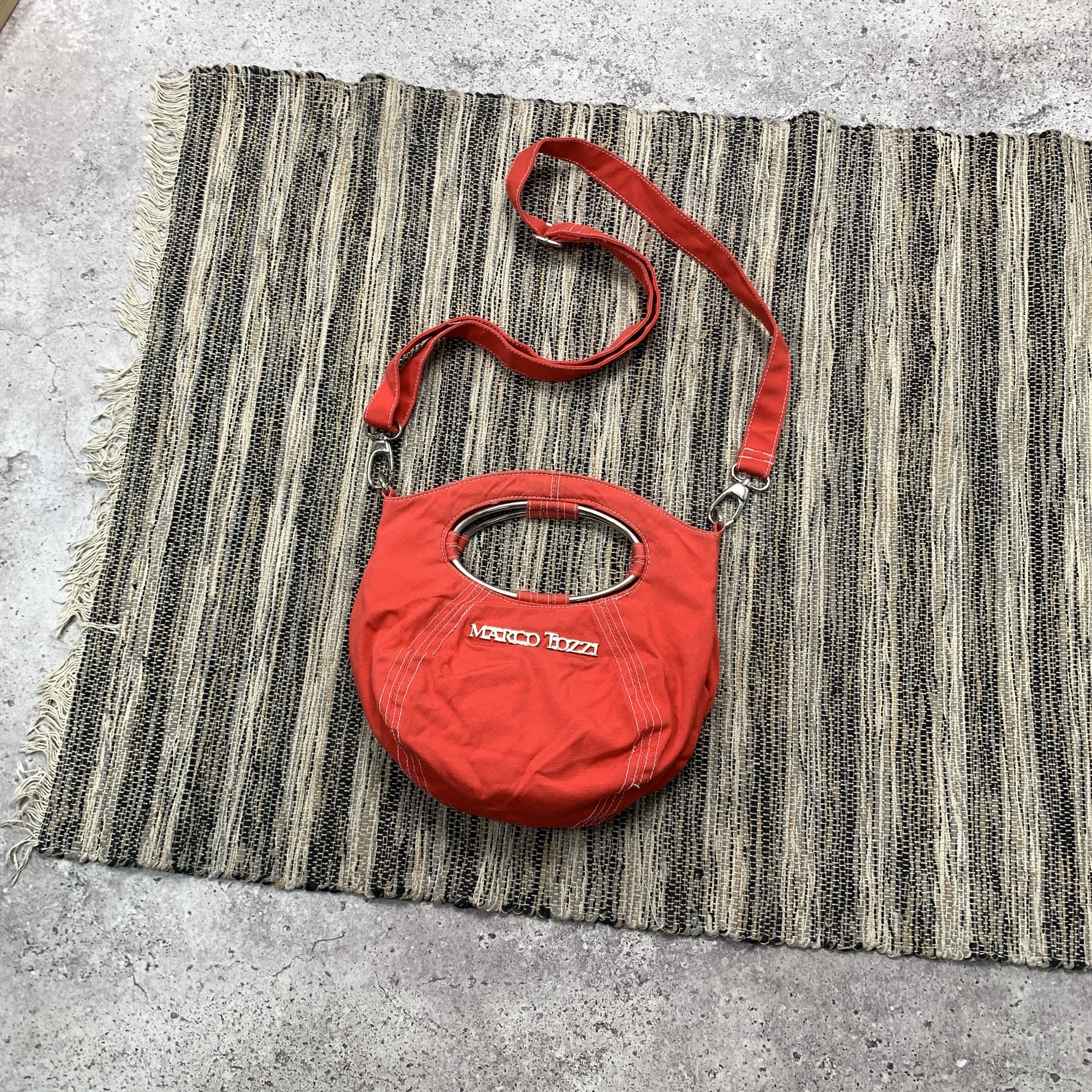 Avant Garde x Vintage Marco Tozzi Y2K Red Crossbody Shoulder Handle Bag, Women's