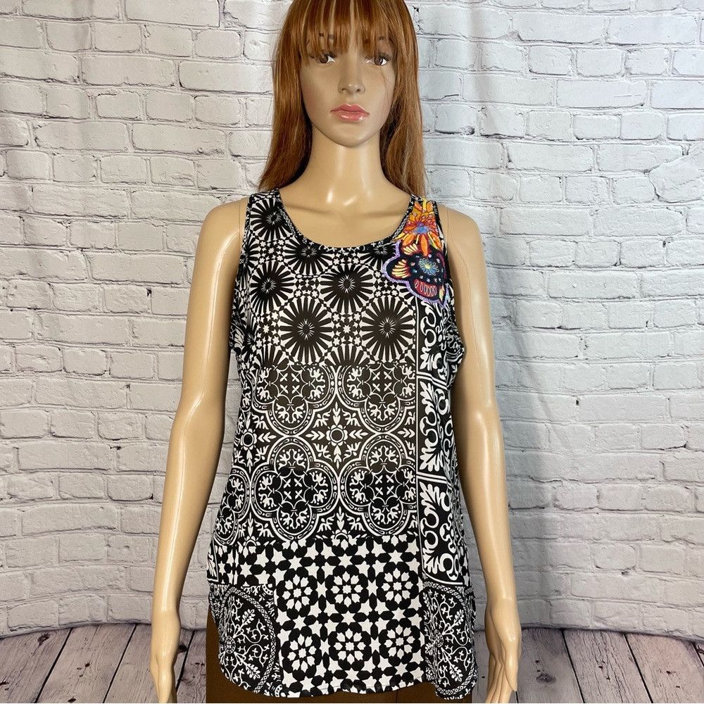 Desigual New Desigual Sleeveless Black White Embroidered Top Size M Size M / US 6-8 / IT 42-44 - 2 Thumbnail