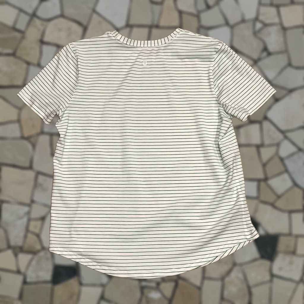 Lululemon Lululemon All Yours Boyfriend Tee Striped T-Shirt Short Sleeve Women’s Small Size S / US 4 / IT 40 - 1 Thumbnail