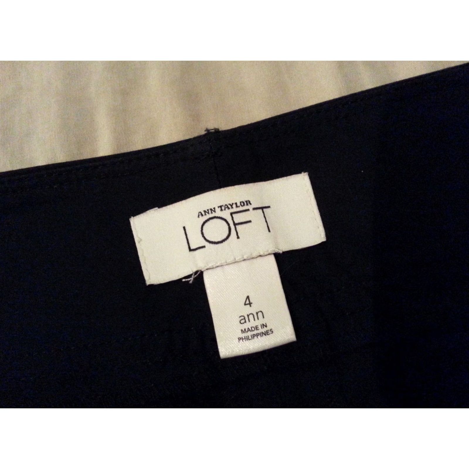 Ann Taylor Womens Ann Taylor Capri Pants 4 Black Cotton Slack Cropped 30x20 Capris Womens Size 27" / US 4 / IT 40 - 6 Thumbnail