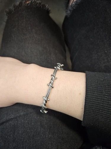 Jewelry Twisted Thorn Bracelet Size ONE SIZE - 2 Thumbnail