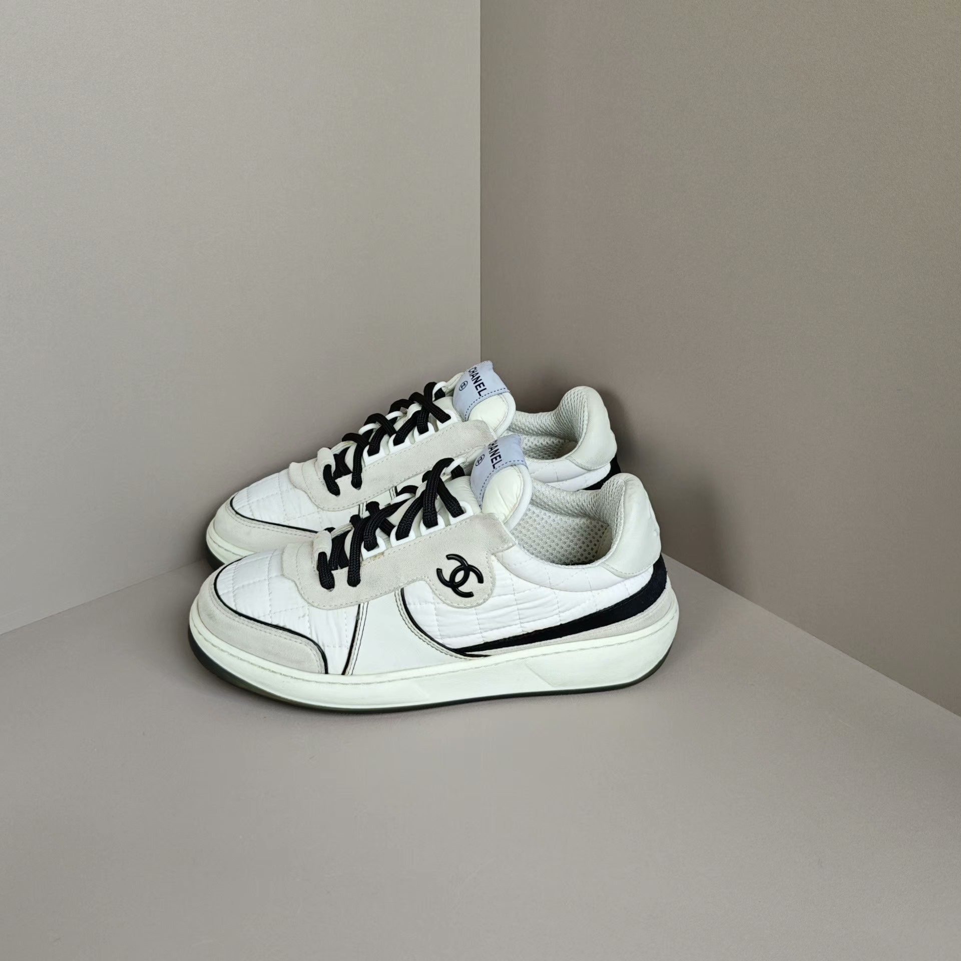 Chanel Chanel Black Lowtop Sneakers us_6 Women Size US 6 / IT 36 - 1 Thumbnail