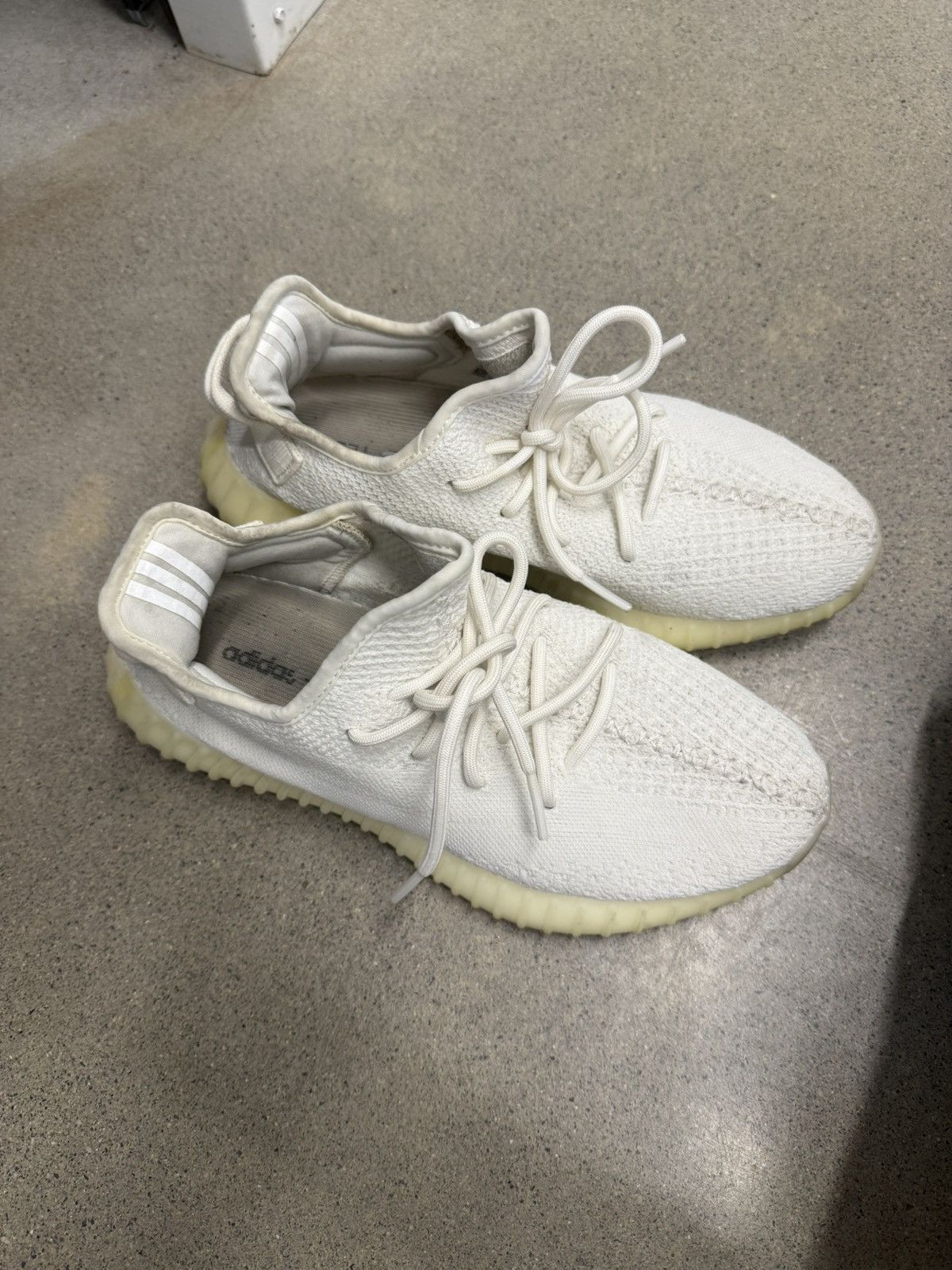 Yeezy White Adidas Yeezy Boost 350 Size US 8.5 / EU 41-42 - 2 Thumbnail