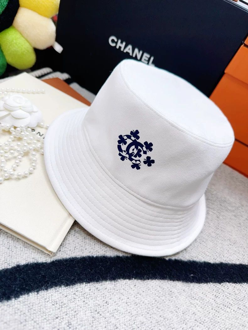 Chanel Chanel SizeM White printed blue logo fisherman's hat Size ONE SIZE - 1 Thumbnail