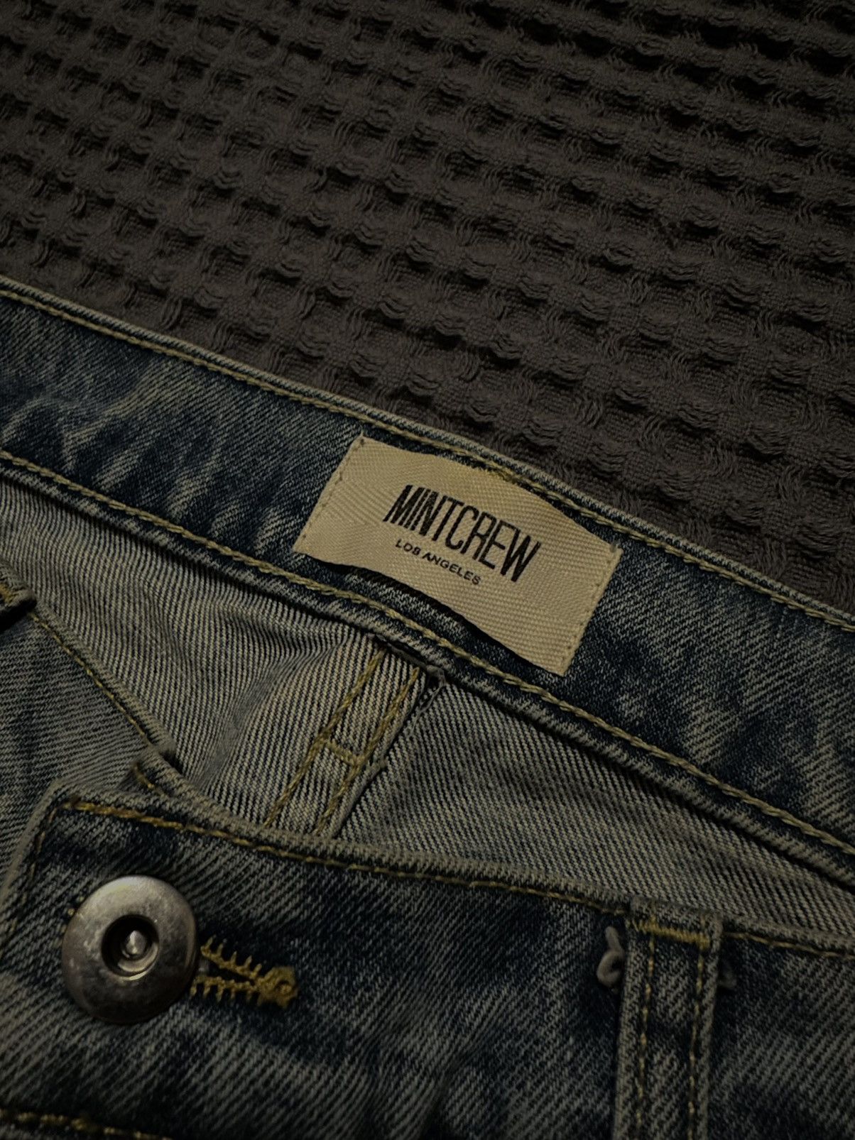 Mintcrew OG Mintcrew Distressed Denim Jeans with Zippers Size 32 Size US 32 / EU 48 - 3 Thumbnail