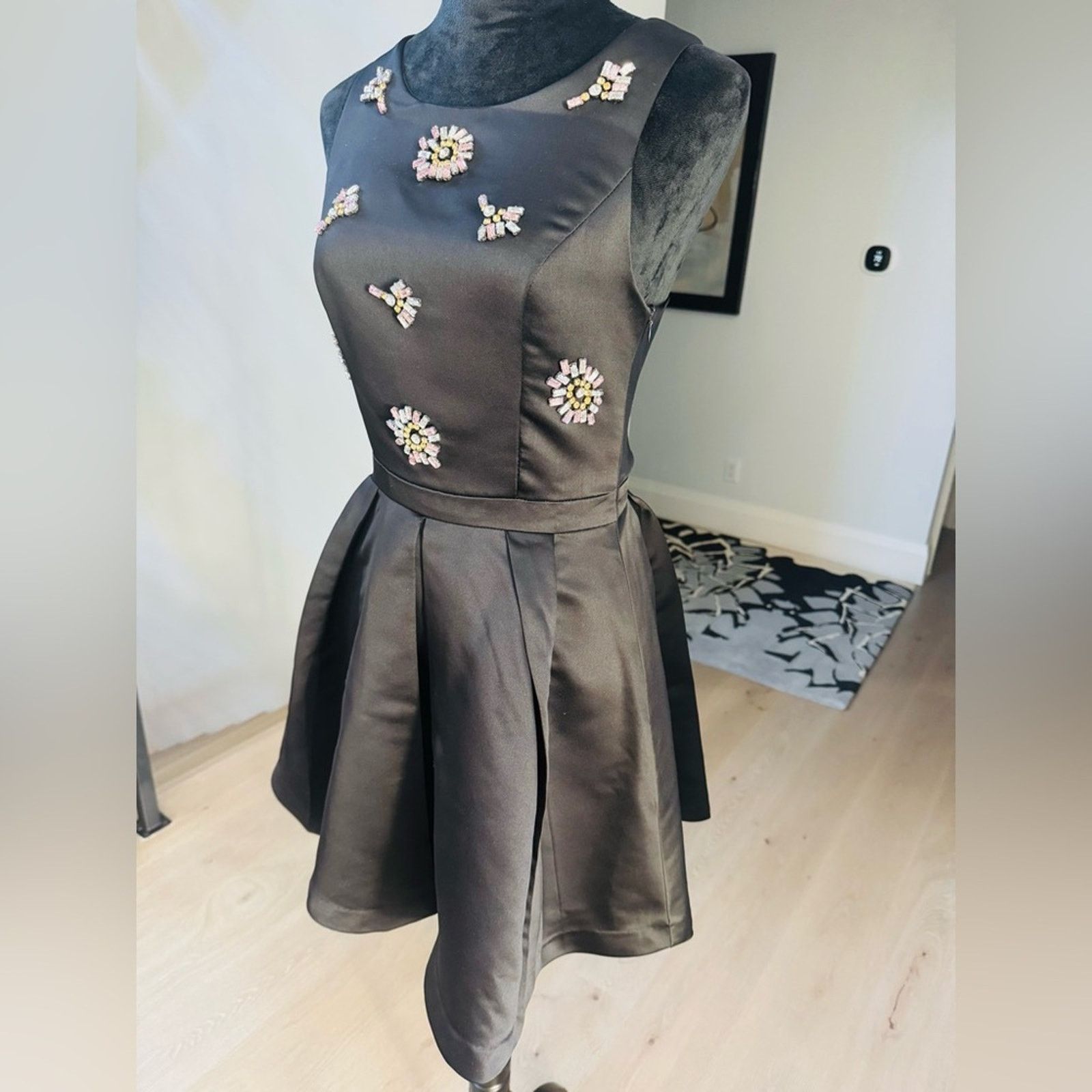Other Elegant Black Dress with Jewel Accents size XS Size XS / US 0-2 / IT 36-38 - 2 Thumbnail