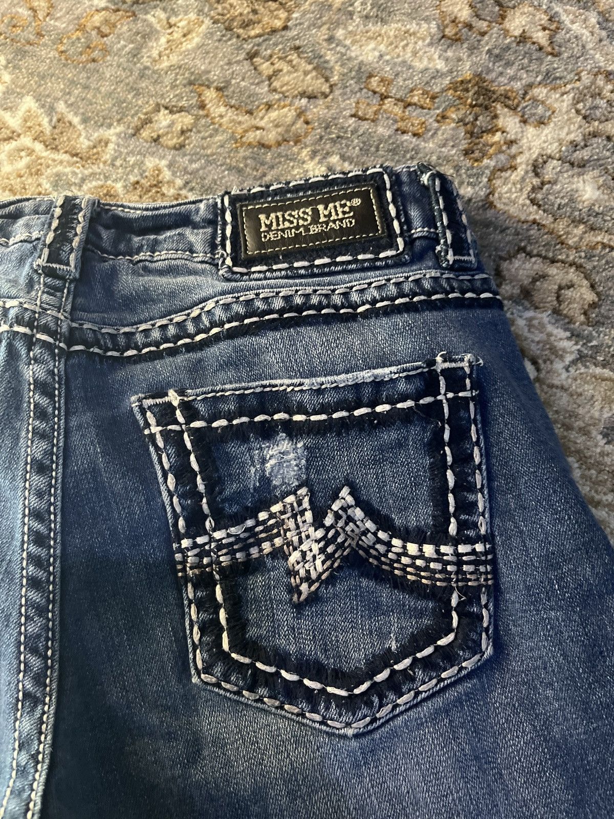 Miss Me Miss Me Y2K Distressed Shorts Size 27" / US 4 / IT 40 - 3 Thumbnail