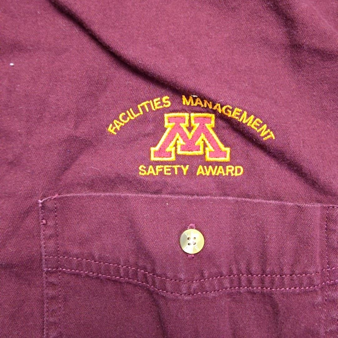Lee University of Minnesota Shirt Facilities Management XL Size US XL / EU 56 / 4 - 5 Thumbnail