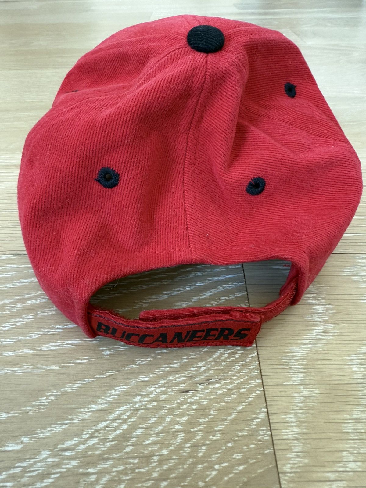 NFL Vintage Tampa Bay Buccaneers NFL Hat Size ONE SIZE - 4 Thumbnail