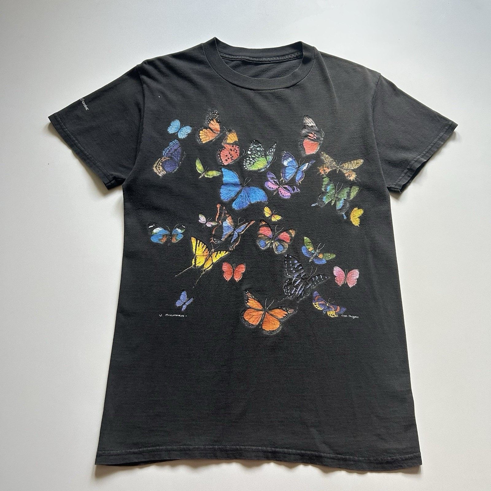 Vintage Vintage 90s Butterfly Nature Art T Shirt Small Faded Black Size US S / EU 44-46 / 1 - 1 Thumbnail